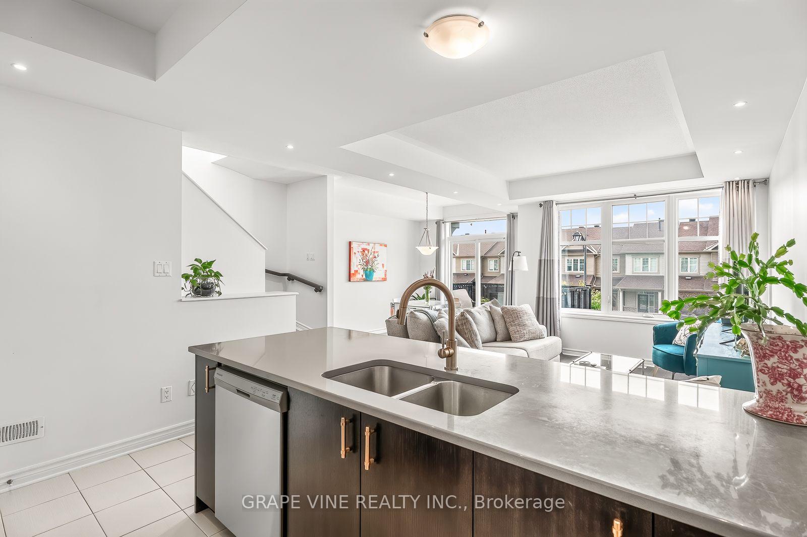 Photo 21 of 368 Mountain Sorrel Way, Ottawa, Avalon West — HOMEH