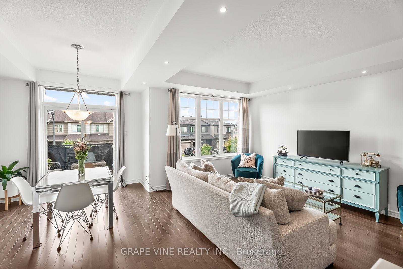 Photo 24 of 368 Mountain Sorrel Way, Ottawa, Avalon West — HOMEH