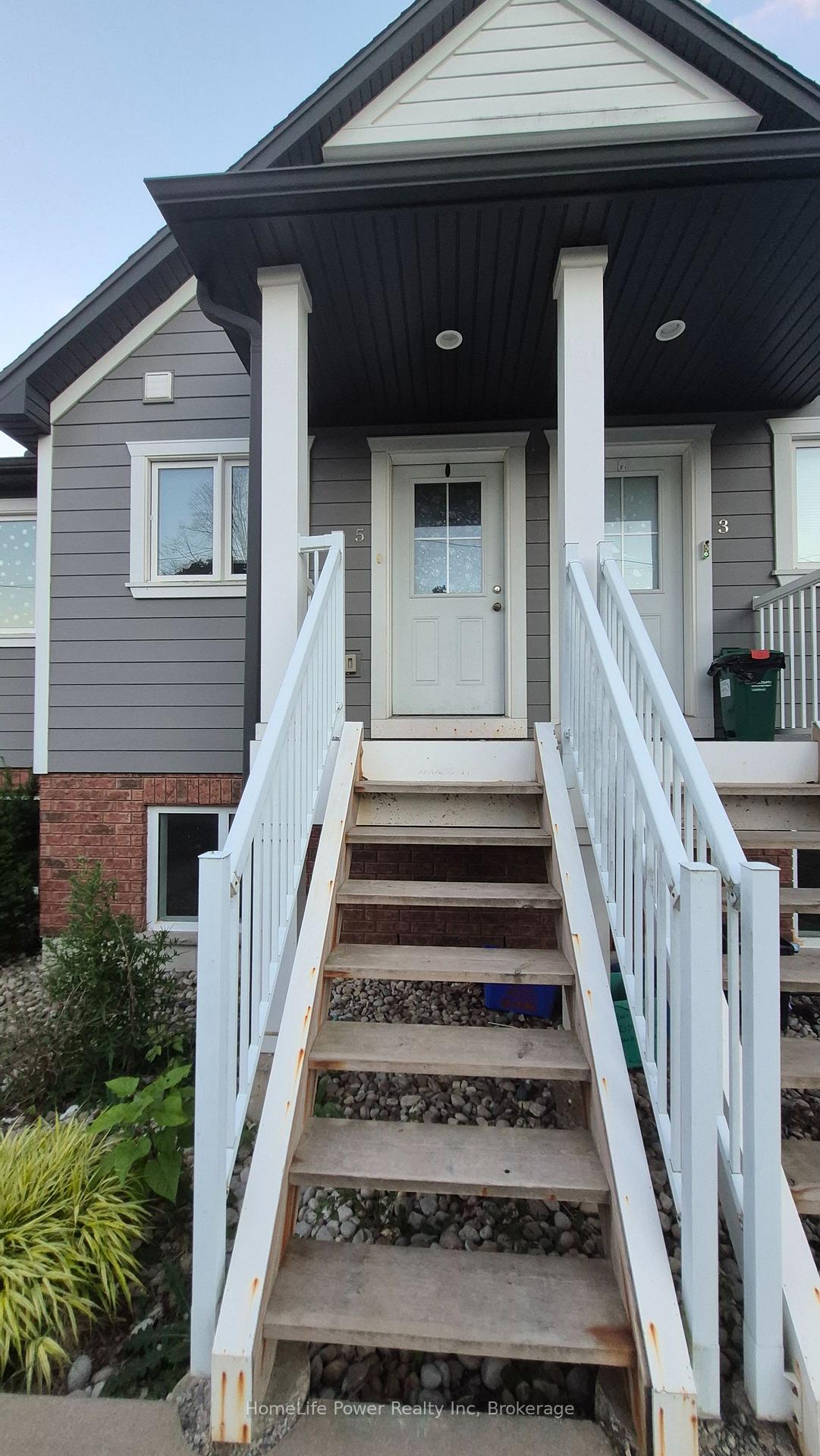 Photo of Unit 5, 225 Riddell Street