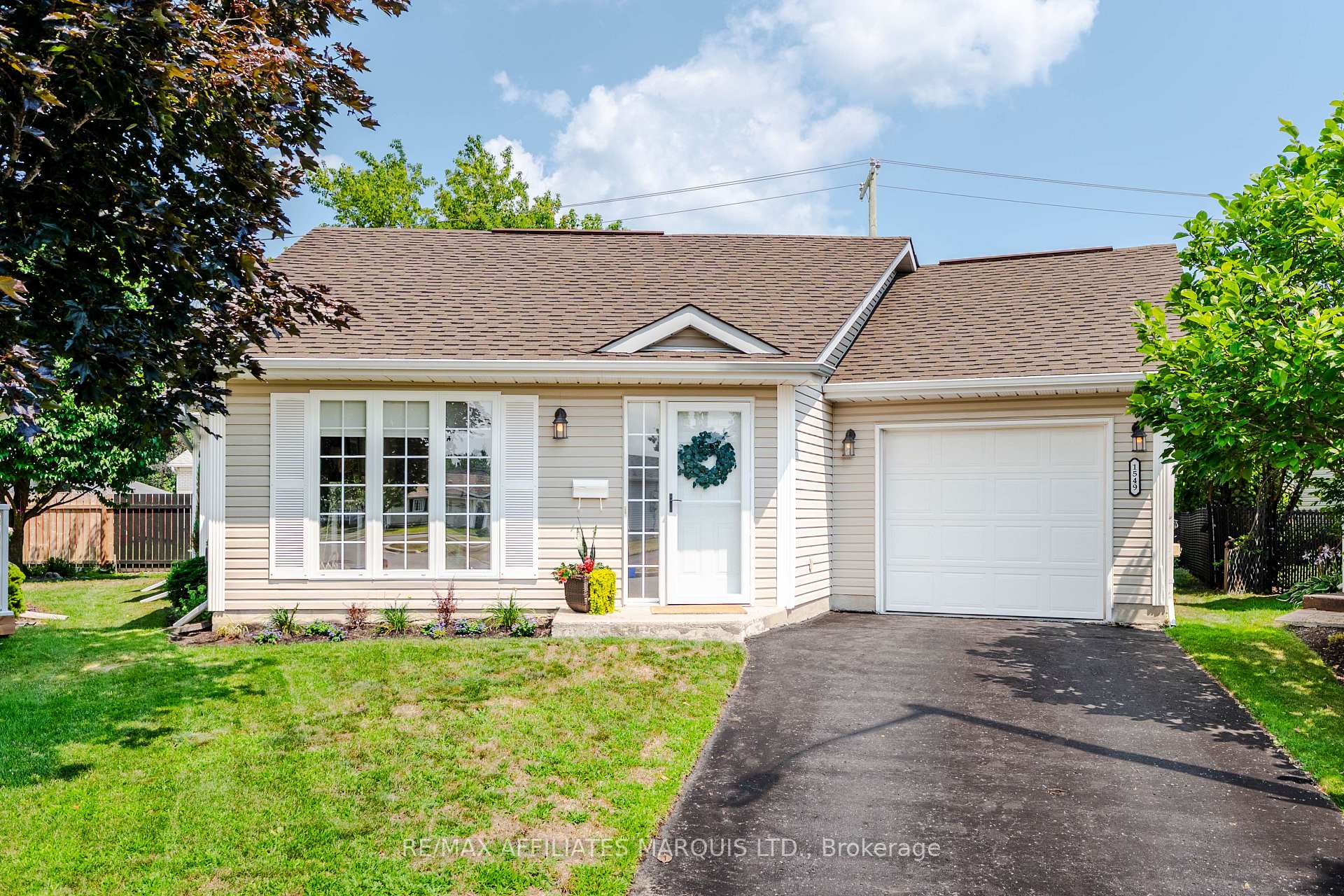 Photo 2 of 1549 Joseph Court, Cornwall, Cornwall — HOMEH