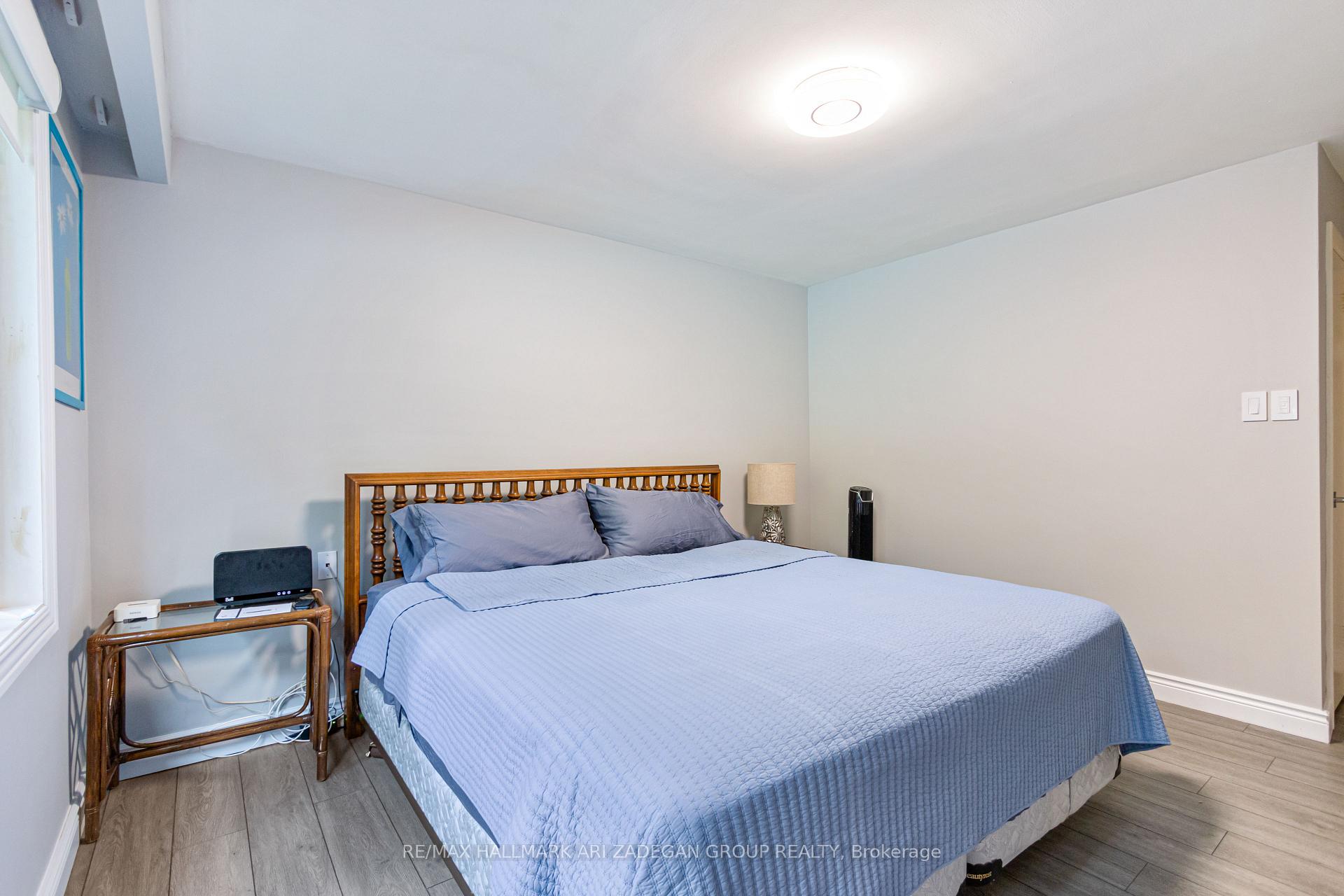 Photo 15 of 195 Burbank Drive, North York, Bayview Village — HOMEH