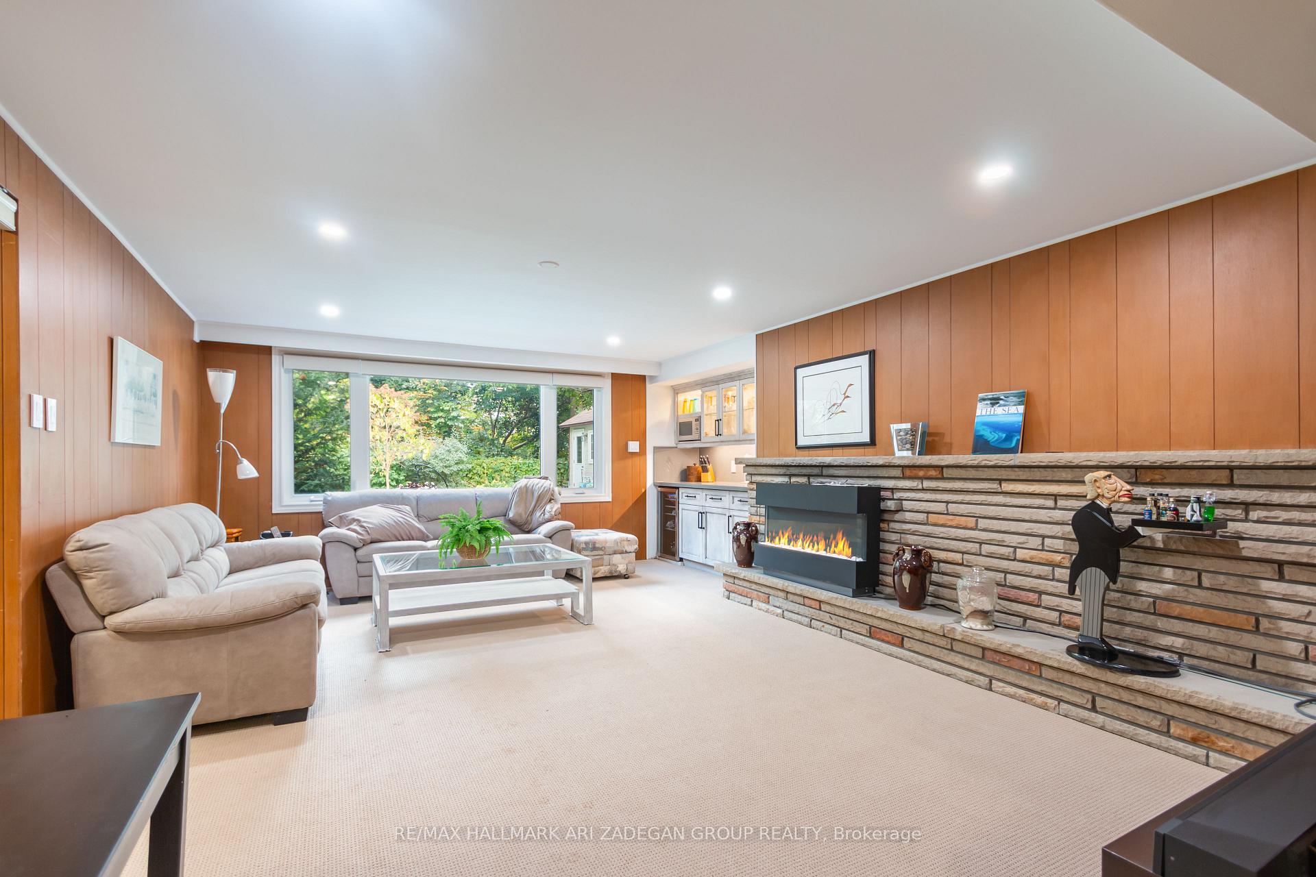 Photo 27 of 195 Burbank Drive, North York, Bayview Village — HOMEH