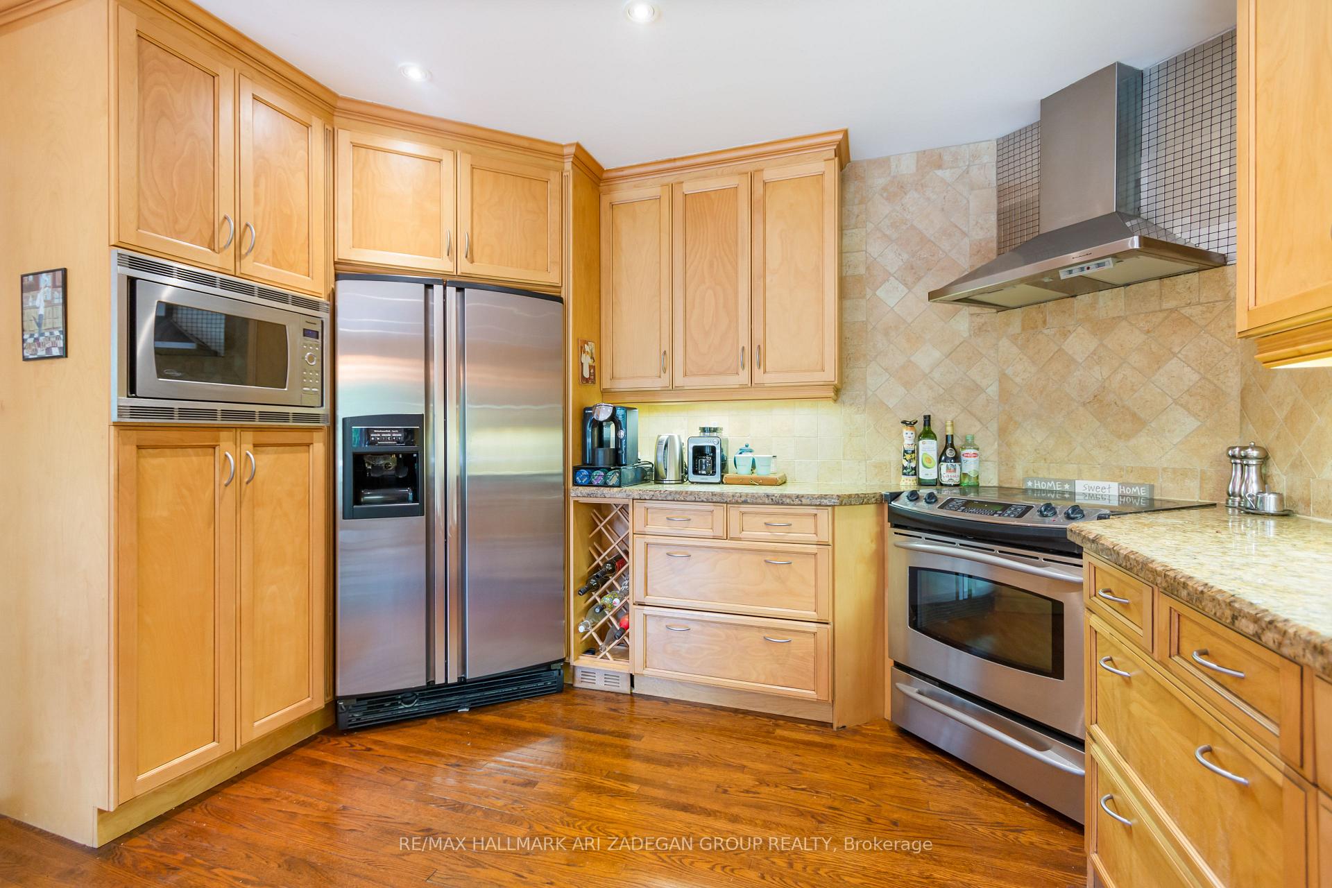 Photo 30 of 195 Burbank Drive, North York, Bayview Village — HOMEH