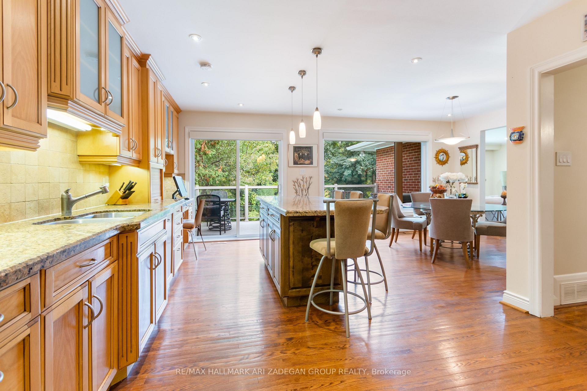 Photo 33 of 195 Burbank Drive, North York, Bayview Village — HOMEH