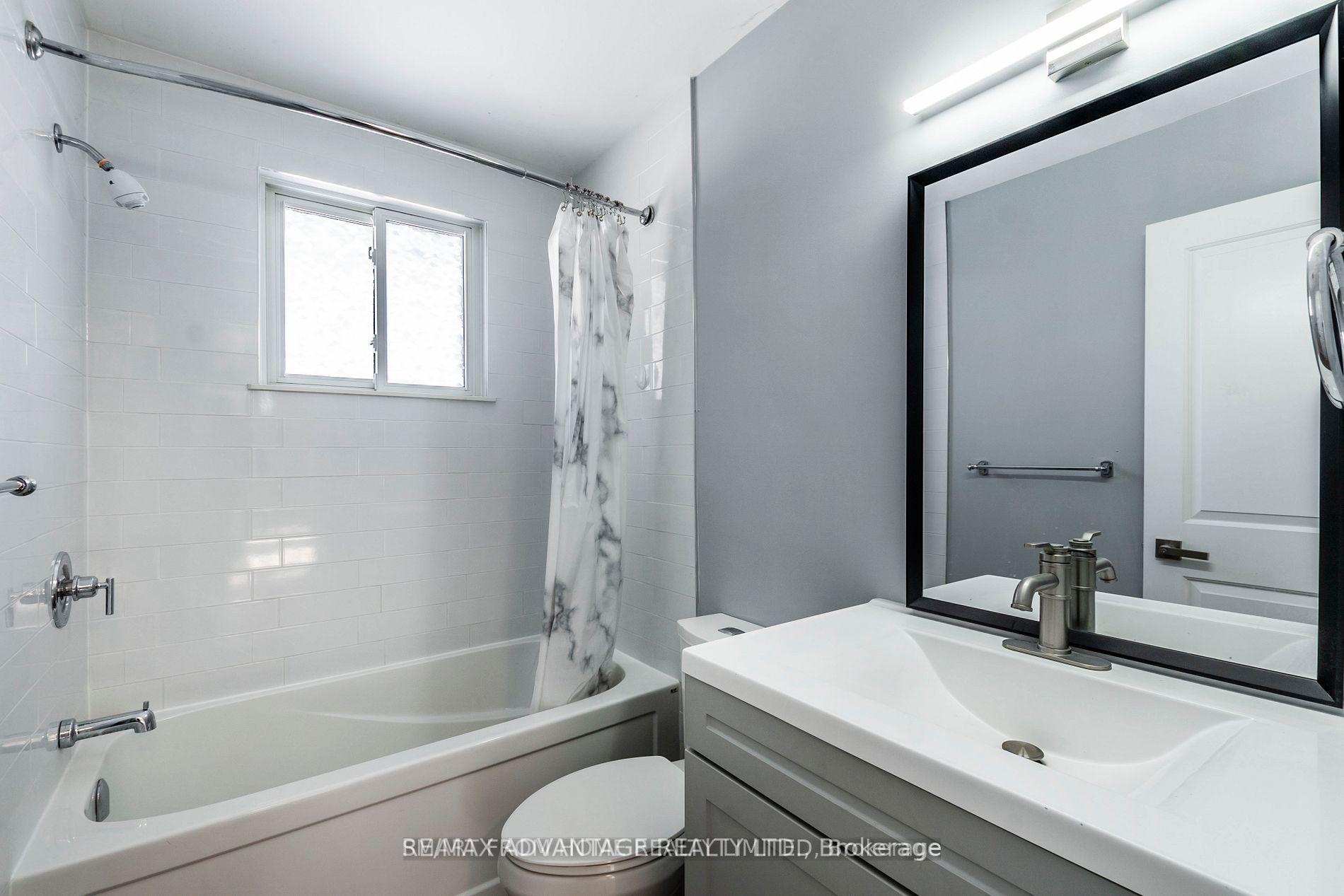Photo 2 of Unit Main, 162 Speight Boulevard, London, East L — HOMEH