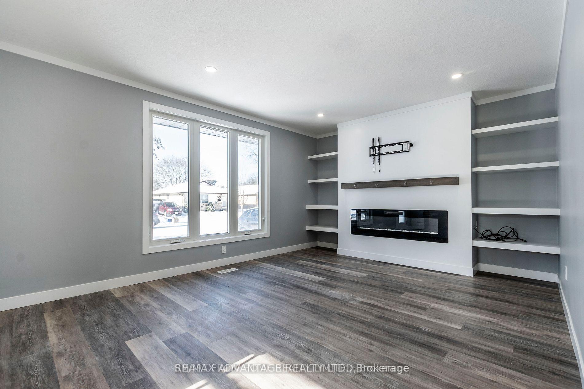 Photo 15 of Unit Main, 162 Speight Boulevard, London, East L — HOMEH
