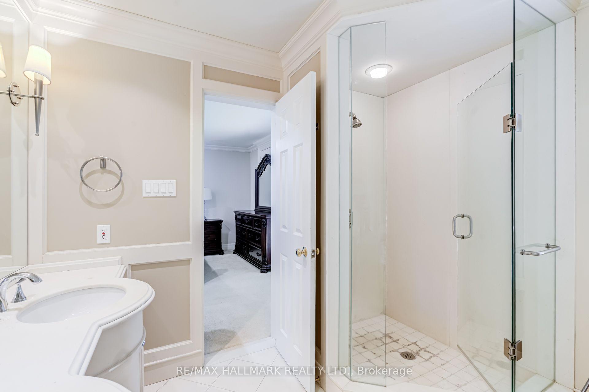 Photo 34 of 75 Arbour Drive, Oakville, Ford — HOMEH