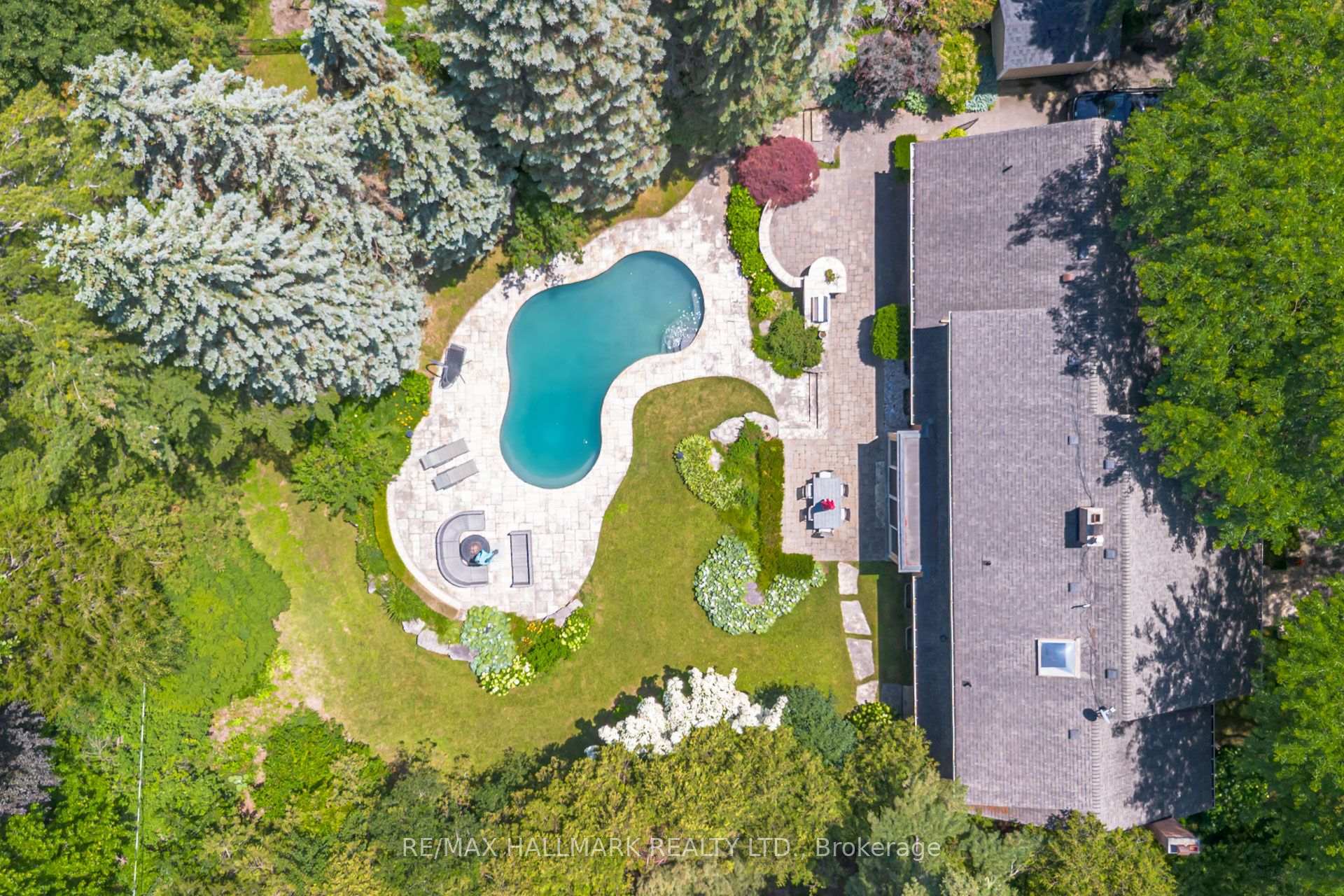 Photo 48 of 75 Arbour Drive, Oakville, Ford — HOMEH