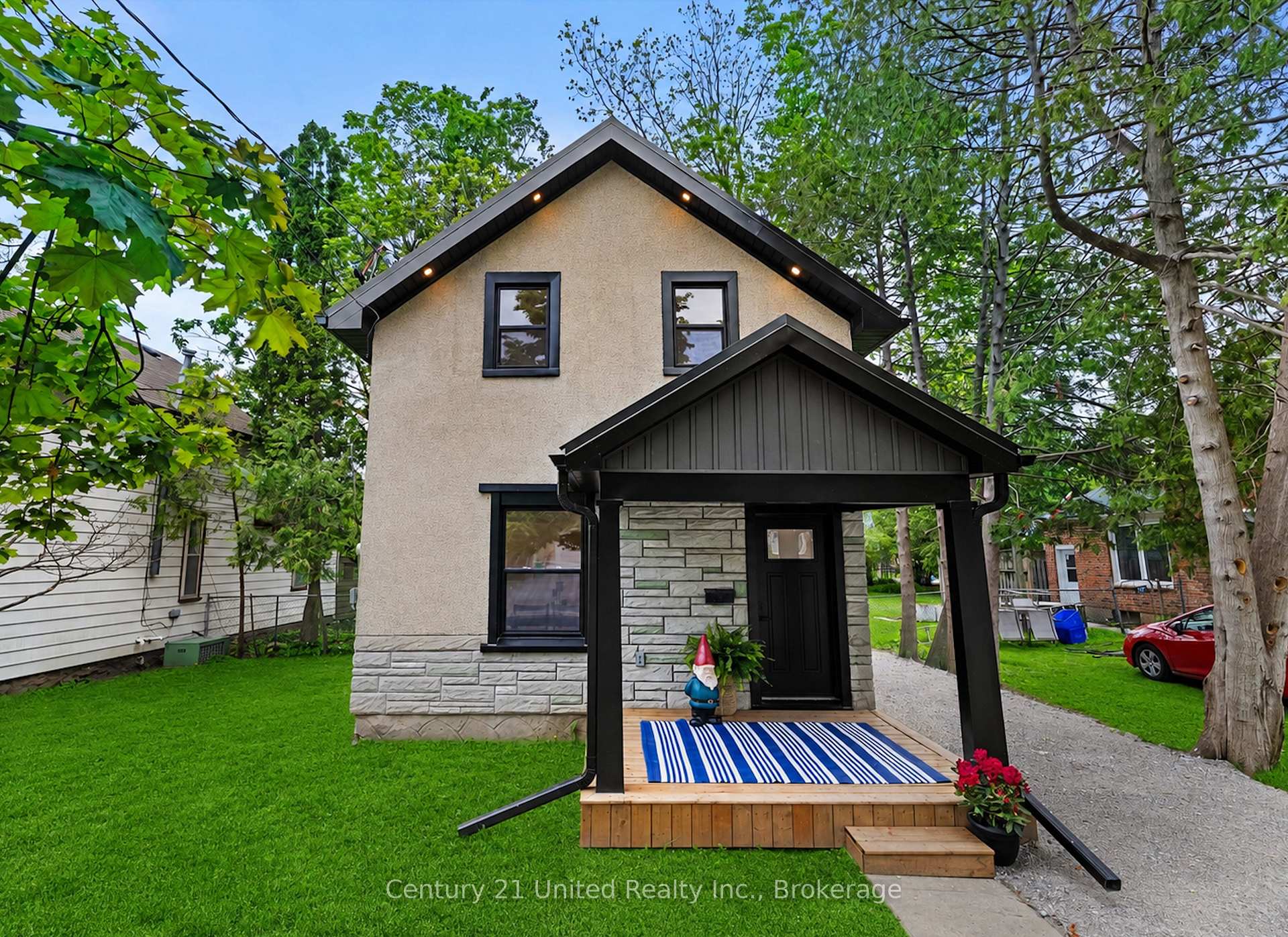 Photo 1 of 633 Rogers Street, Peterborough, Ashburnham Ward 4 — HOMEH