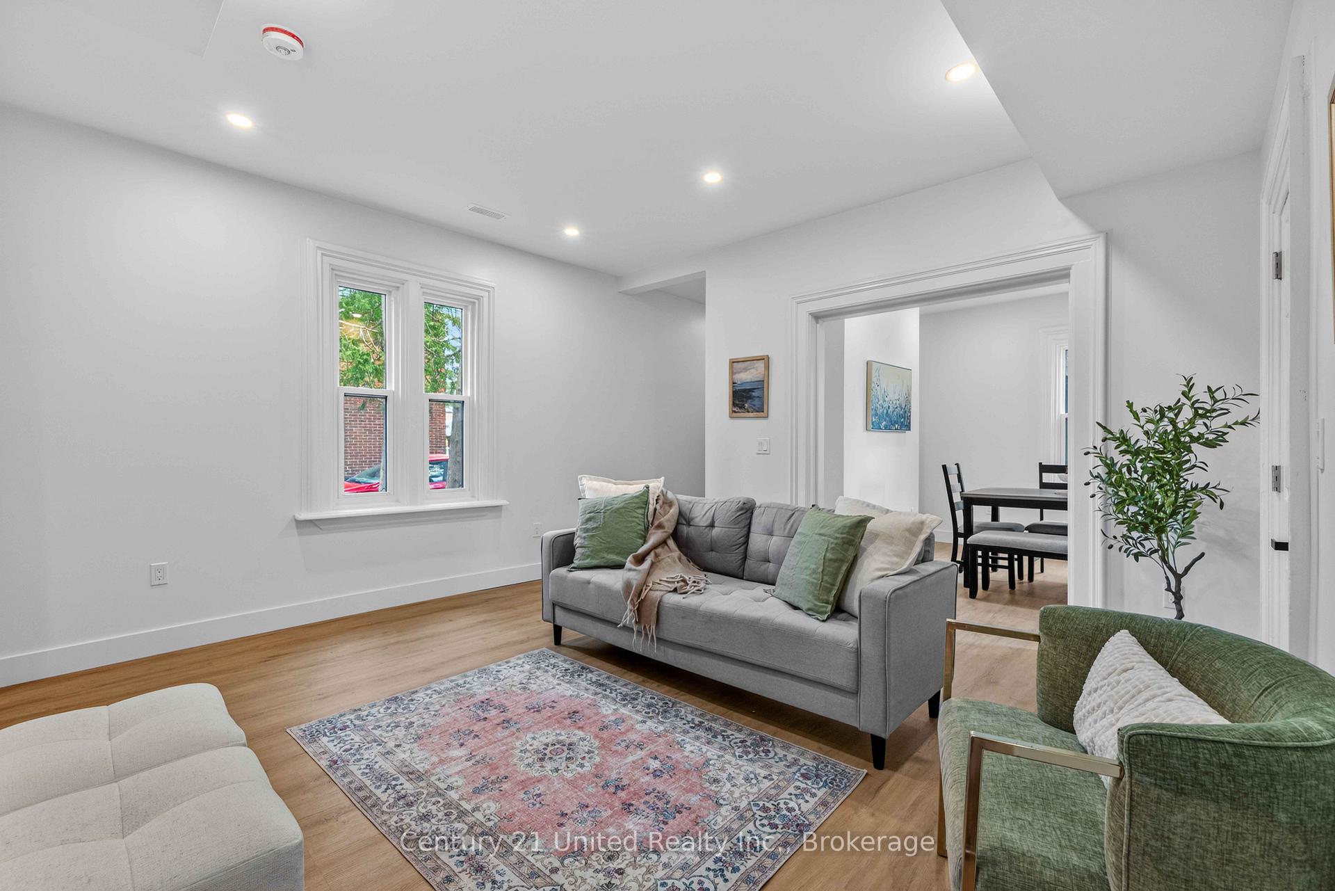 Photo 5 of 633 Rogers Street, Peterborough, Ashburnham Ward 4 — HOMEH