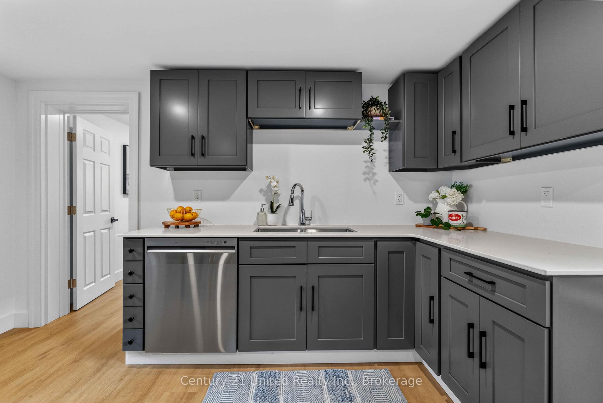 Photo 12 of 633 Rogers Street, Peterborough, Ashburnham Ward 4 — HOMEH
