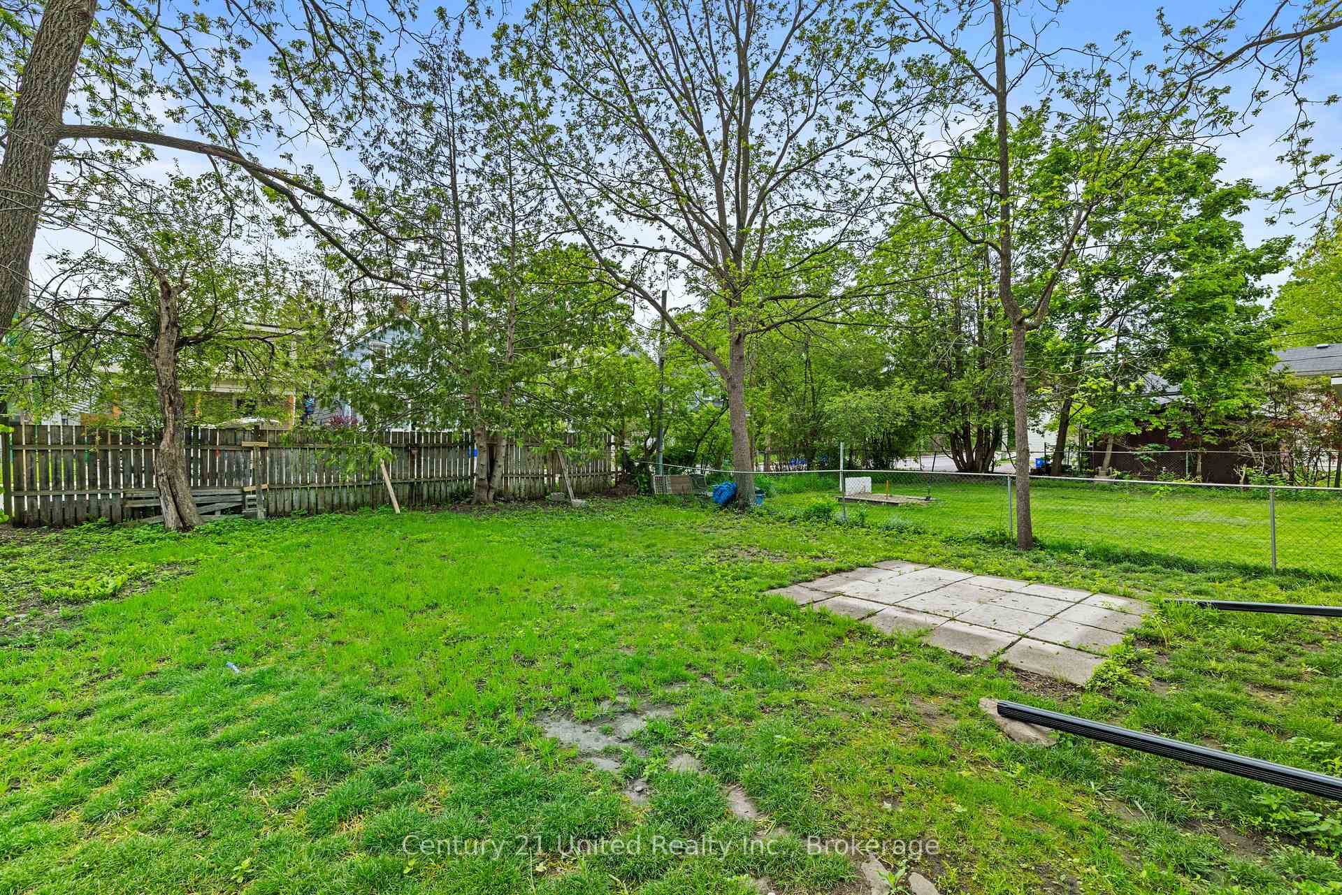 Photo 23 of 633 Rogers Street, Peterborough, Ashburnham Ward 4 — HOMEH
