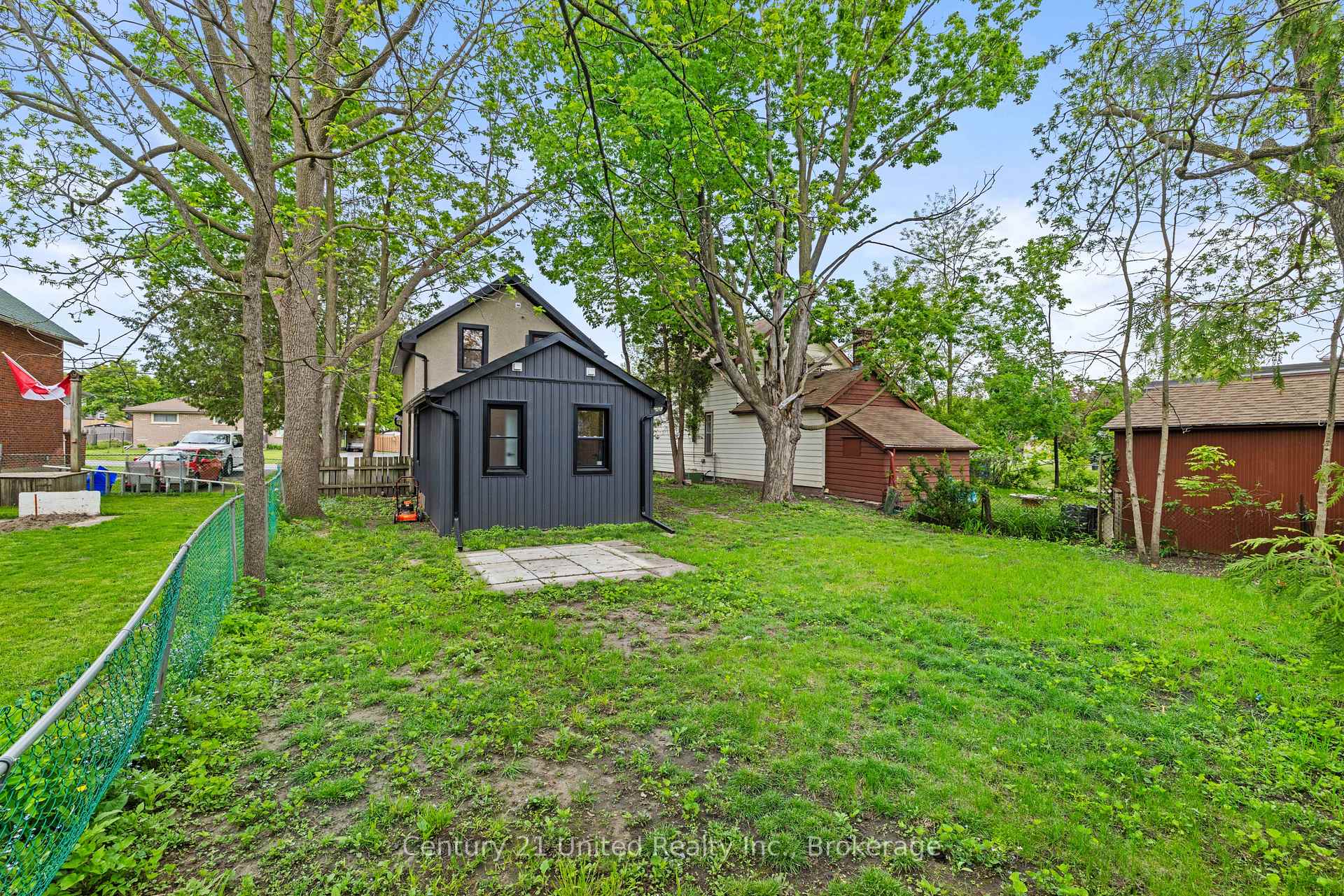 Photo 25 of 633 Rogers Street, Peterborough, Ashburnham Ward 4 — HOMEH