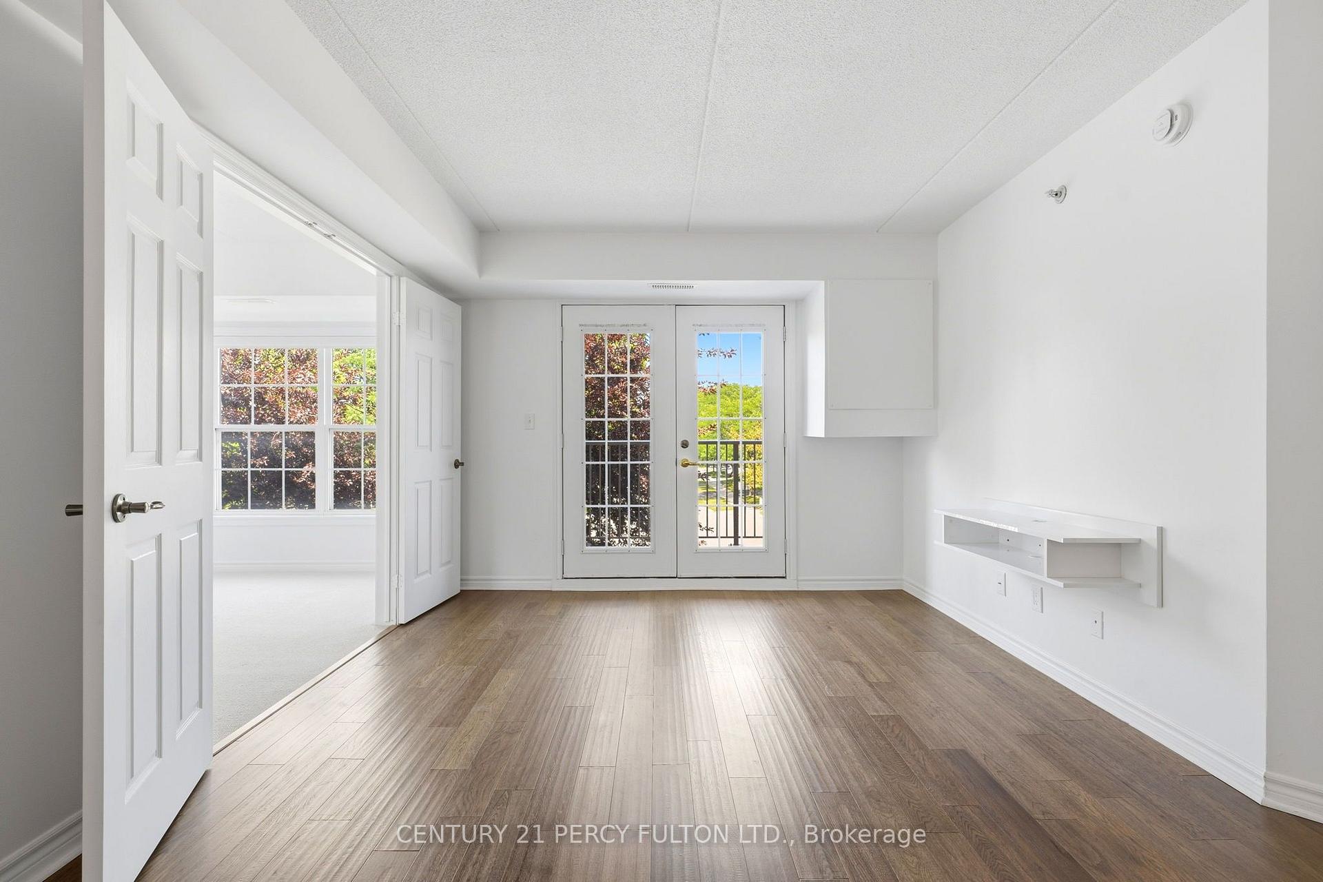 Photo 9 of Unit 203, 1480 Bishops Gate, Oakville, Glen Abbey — HOMEH