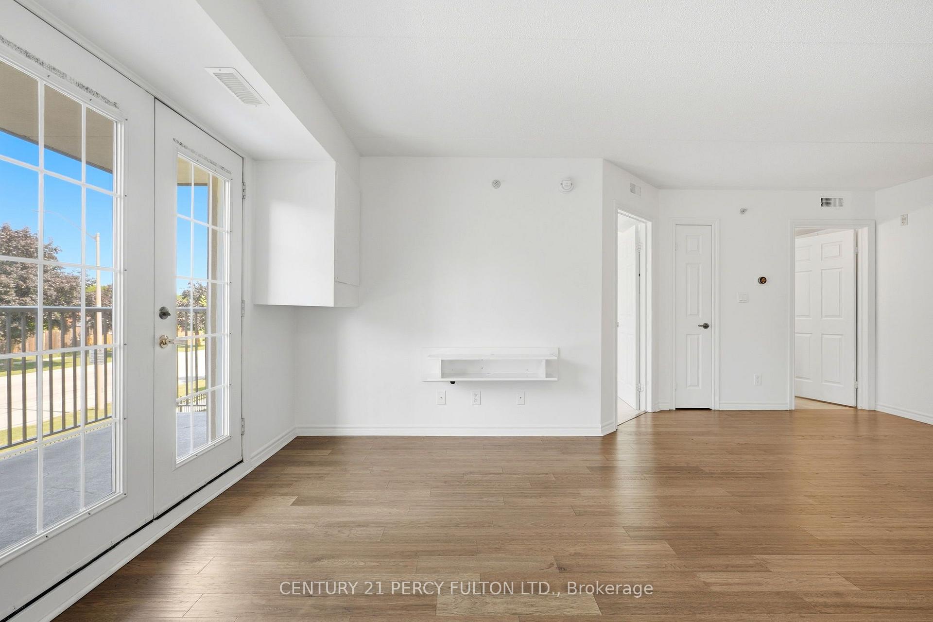 Photo 11 of Unit 203, 1480 Bishops Gate, Oakville, Glen Abbey — HOMEH