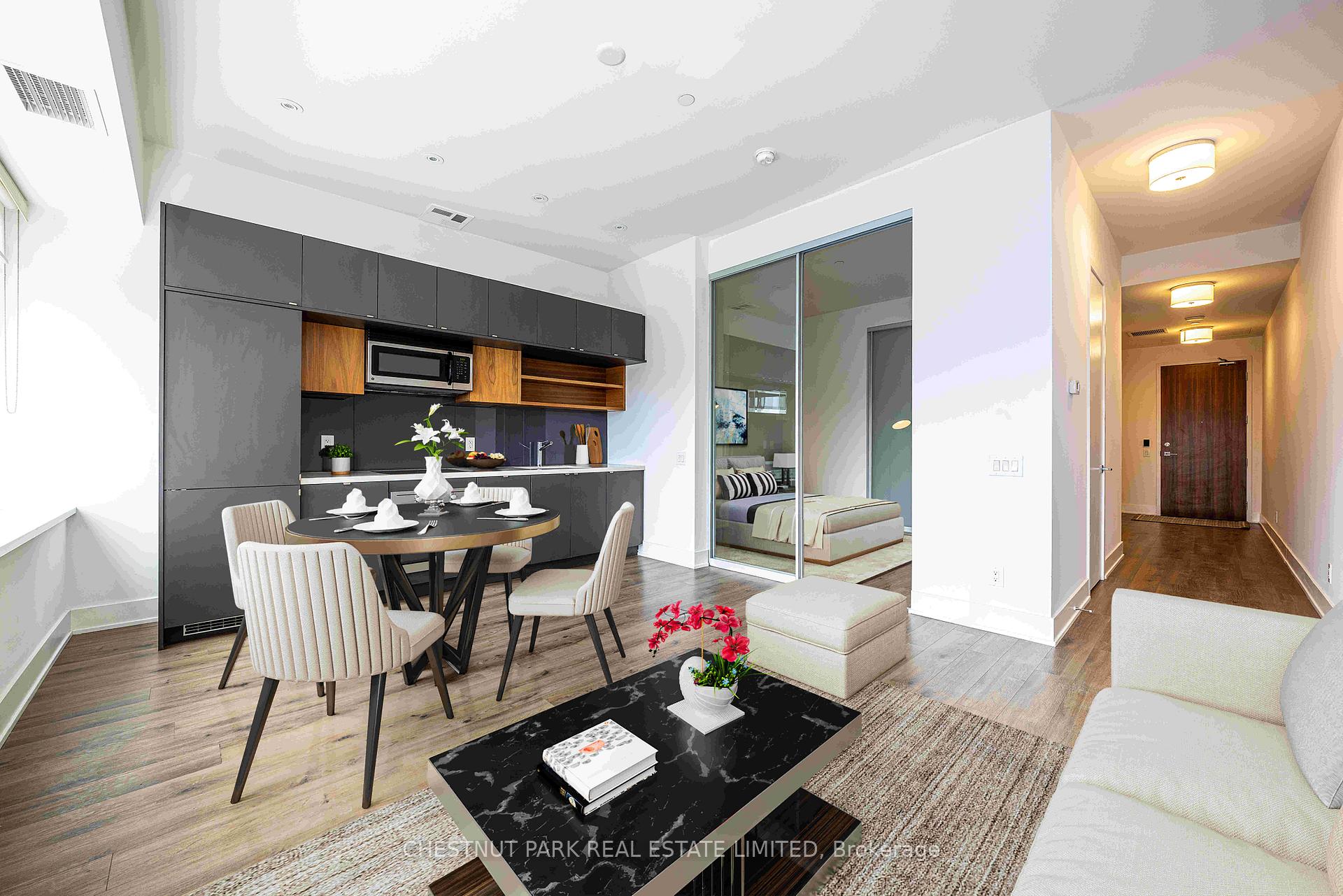 Photo 5 of Unit 416, 111 St Clair Avenue W, Toronto, Yonge-St. Clair — HOMEH