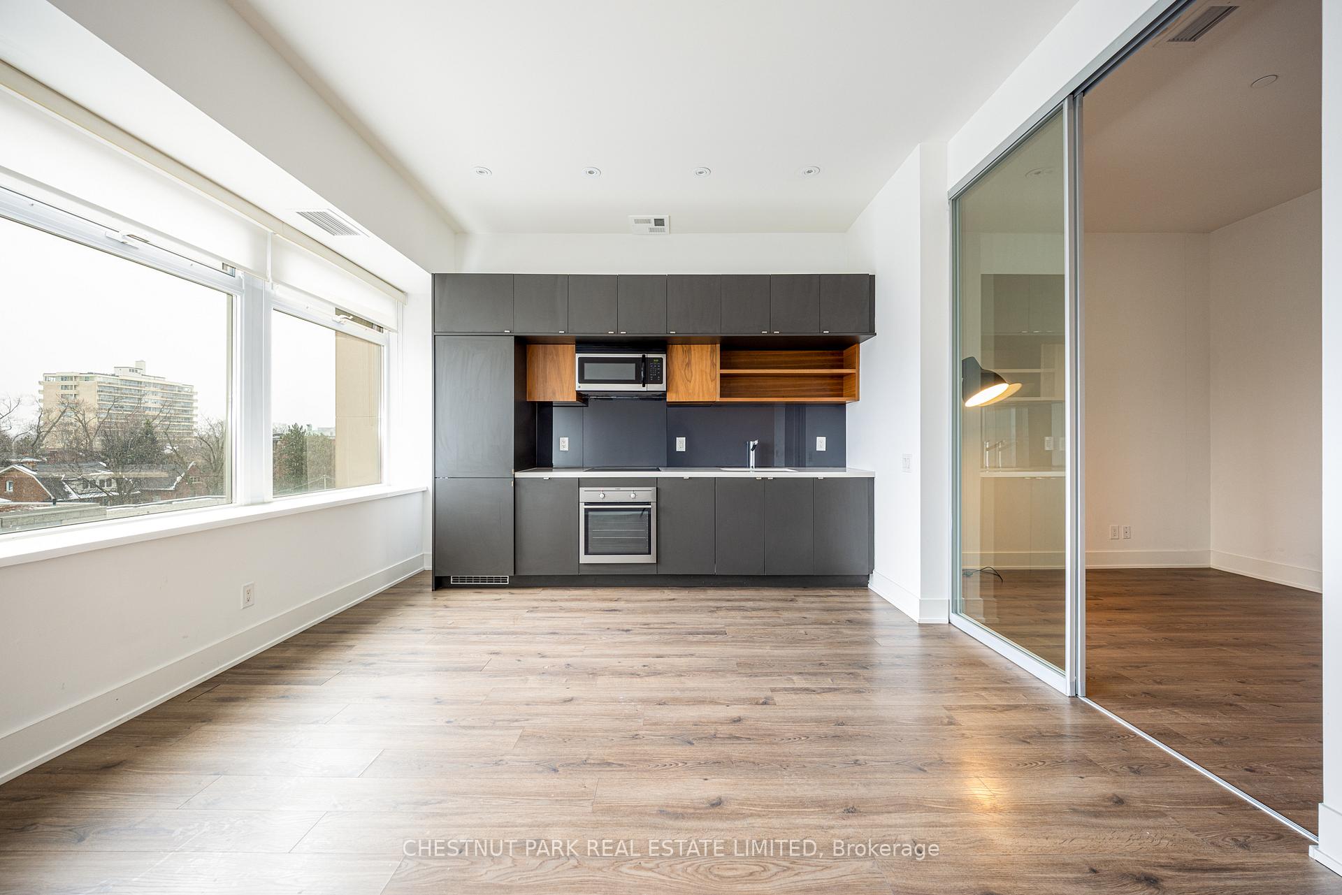 Photo 10 of Unit 416, 111 St Clair Avenue W, Toronto, Yonge-St. Clair — HOMEH