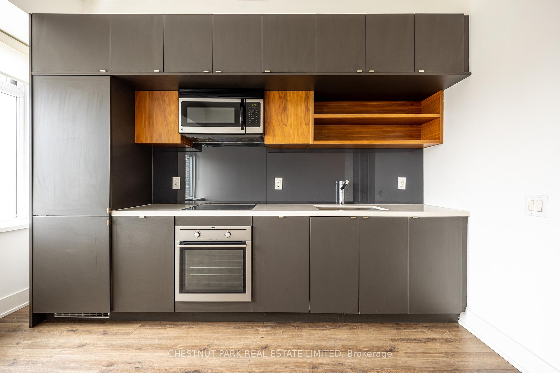 Photo 13 of Unit 416, 111 St Clair Avenue W, Toronto, Yonge-St. Clair — HOMEH