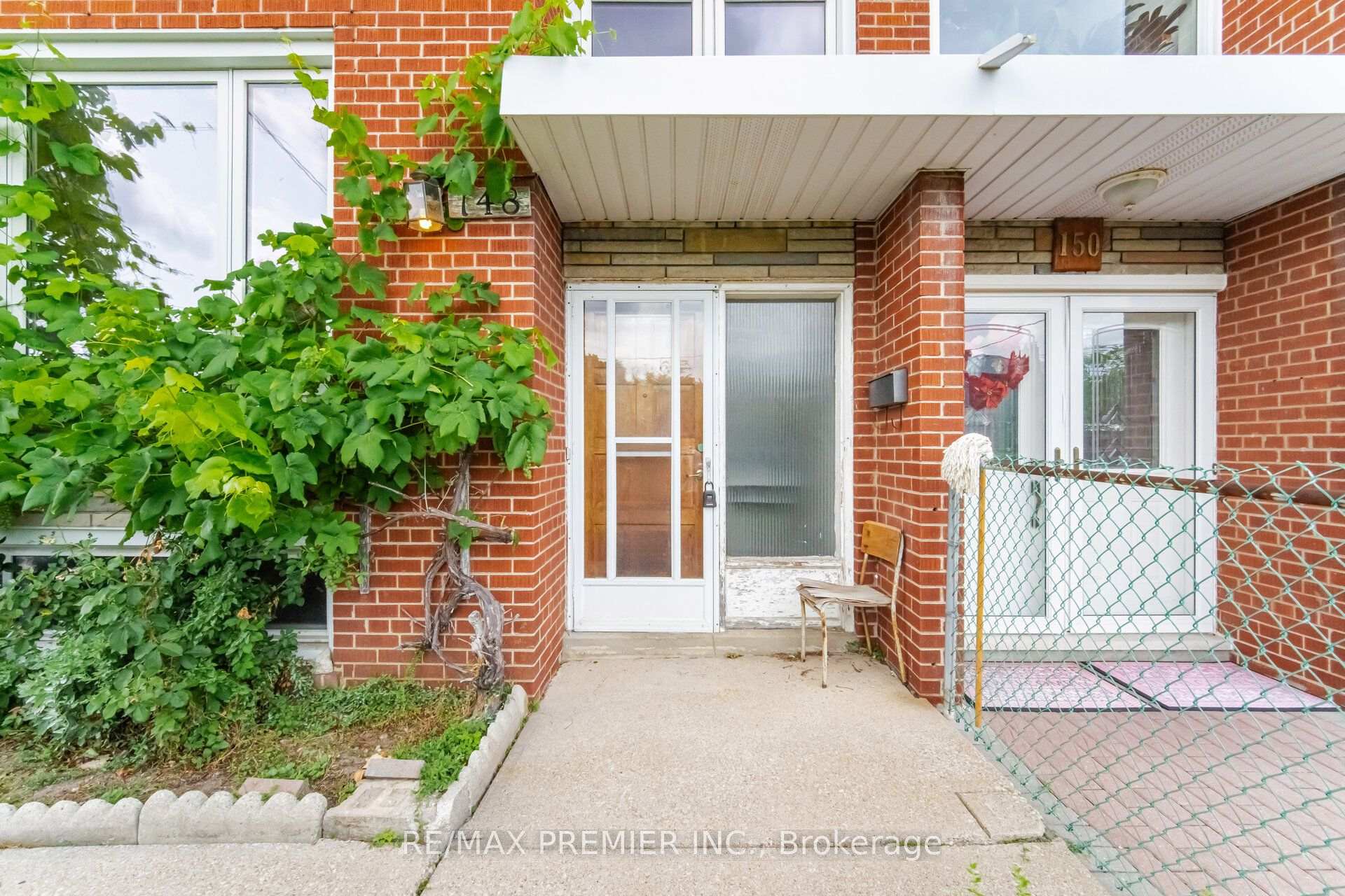 Photo 3 of 148 Giltspur Drive, North York, Glenfield-Jane Heights — HOMEH