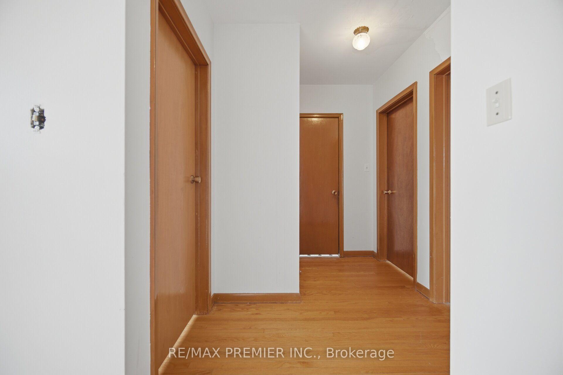 Photo 20 of 148 Giltspur Drive, North York, Glenfield-Jane Heights — HOMEH