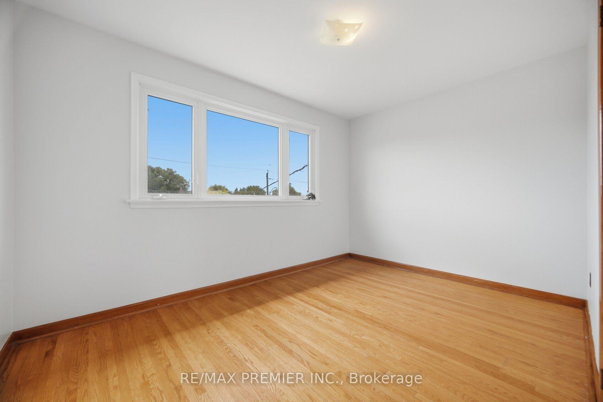 Photo 25 of 148 Giltspur Drive, North York, Glenfield-Jane Heights — HOMEH