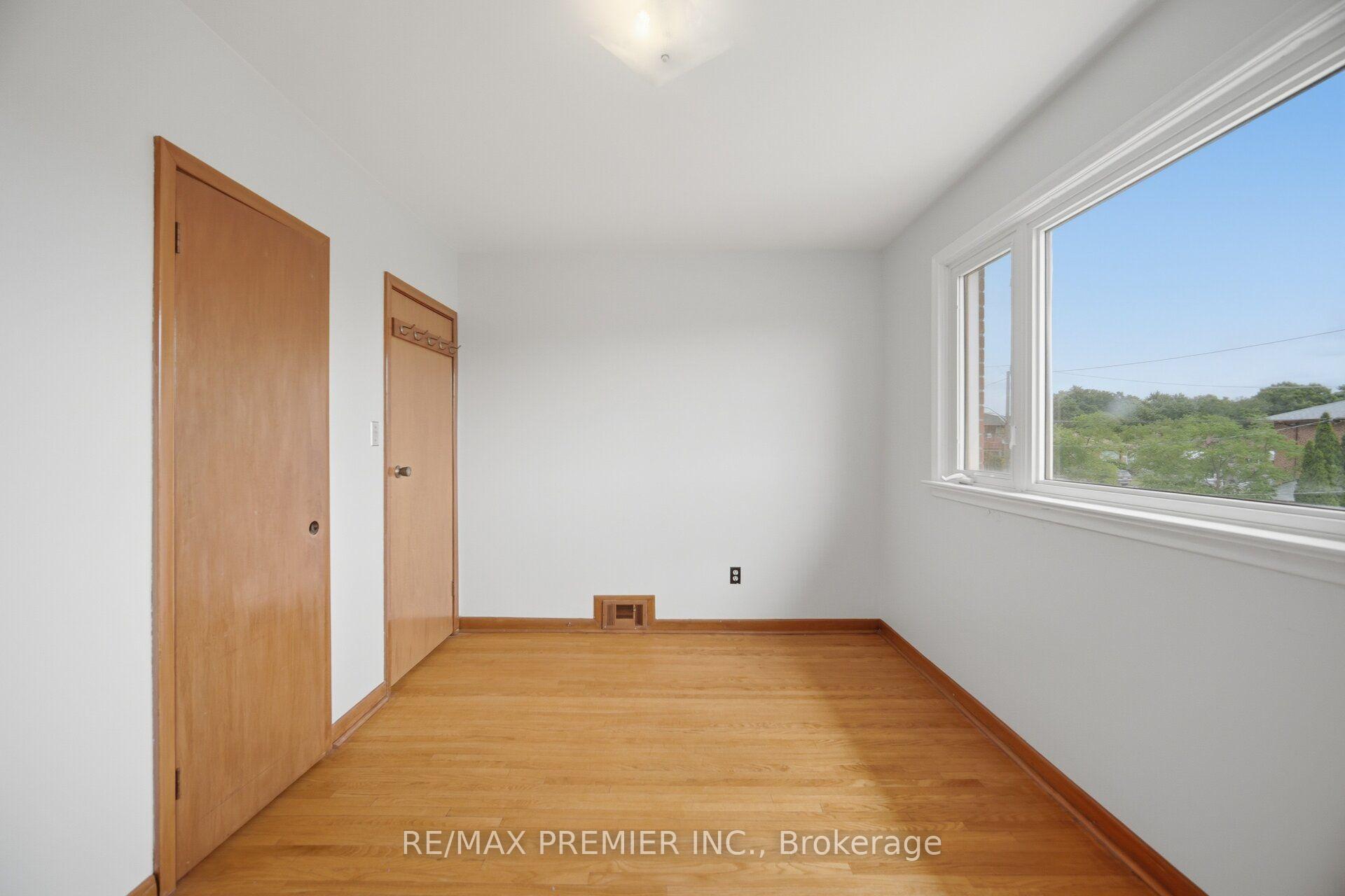 Photo 26 of 148 Giltspur Drive, North York, Glenfield-Jane Heights — HOMEH