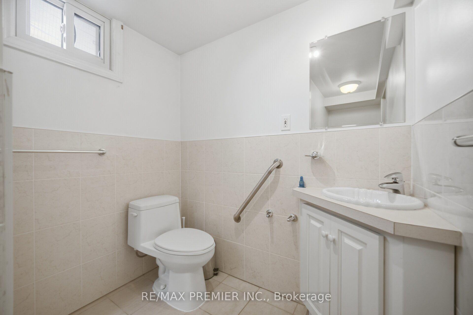 Photo 36 of 148 Giltspur Drive, North York, Glenfield-Jane Heights — HOMEH