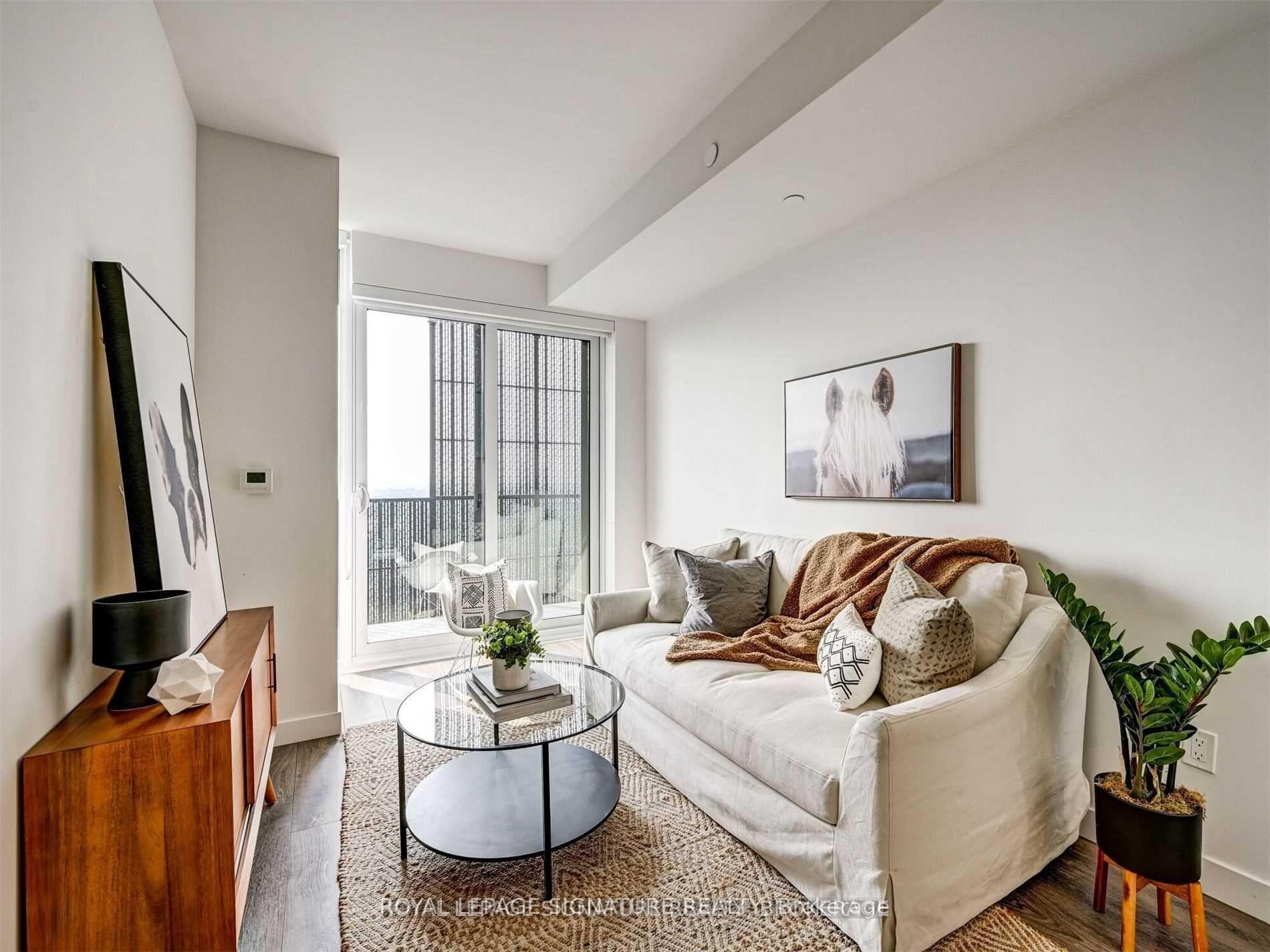 Photo 7 of Unit 5303, 8 Eglinton Avenue E, Toronto, Mount Pleasant West — HOMEH