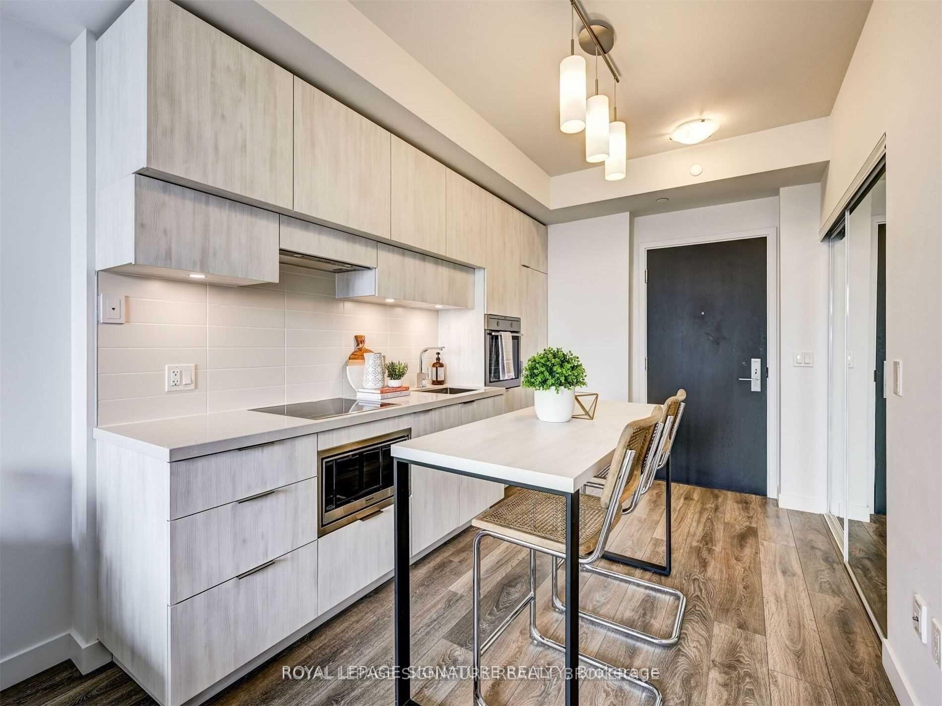 Photo 16 of Unit 5303, 8 Eglinton Avenue E, Toronto, Mount Pleasant West — HOMEH