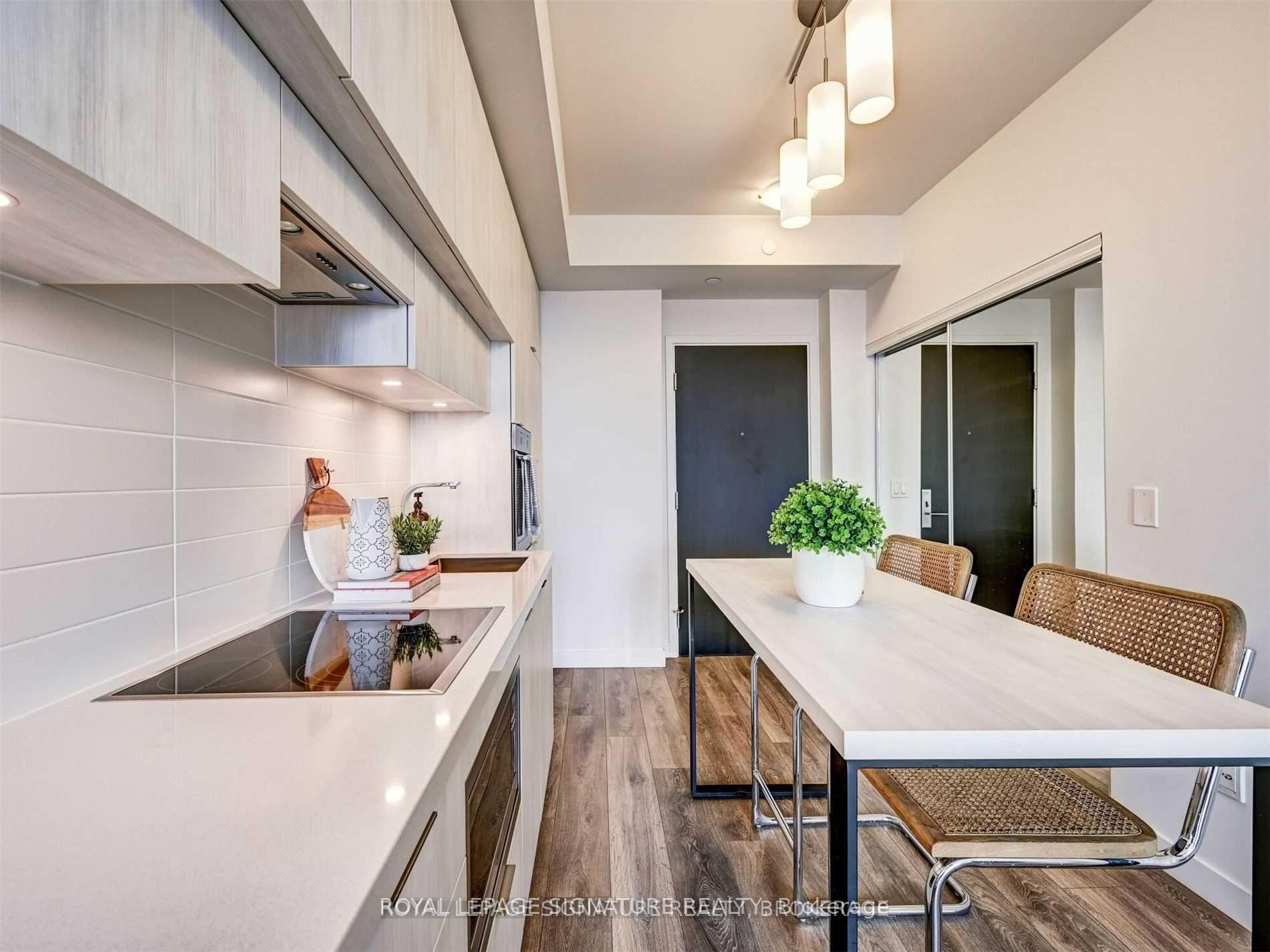 Photo 17 of Unit 5303, 8 Eglinton Avenue E, Toronto, Mount Pleasant West — HOMEH