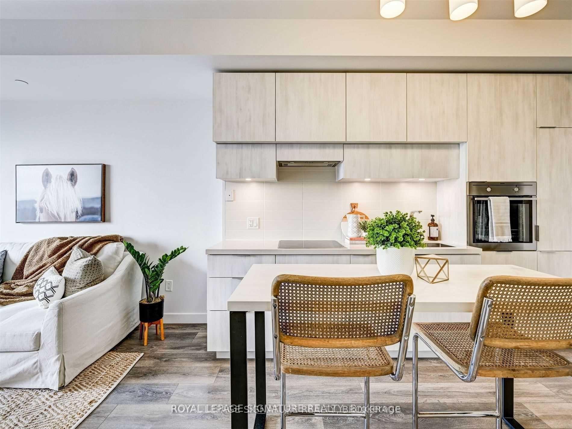Photo 19 of Unit 5303, 8 Eglinton Avenue E, Toronto, Mount Pleasant West — HOMEH