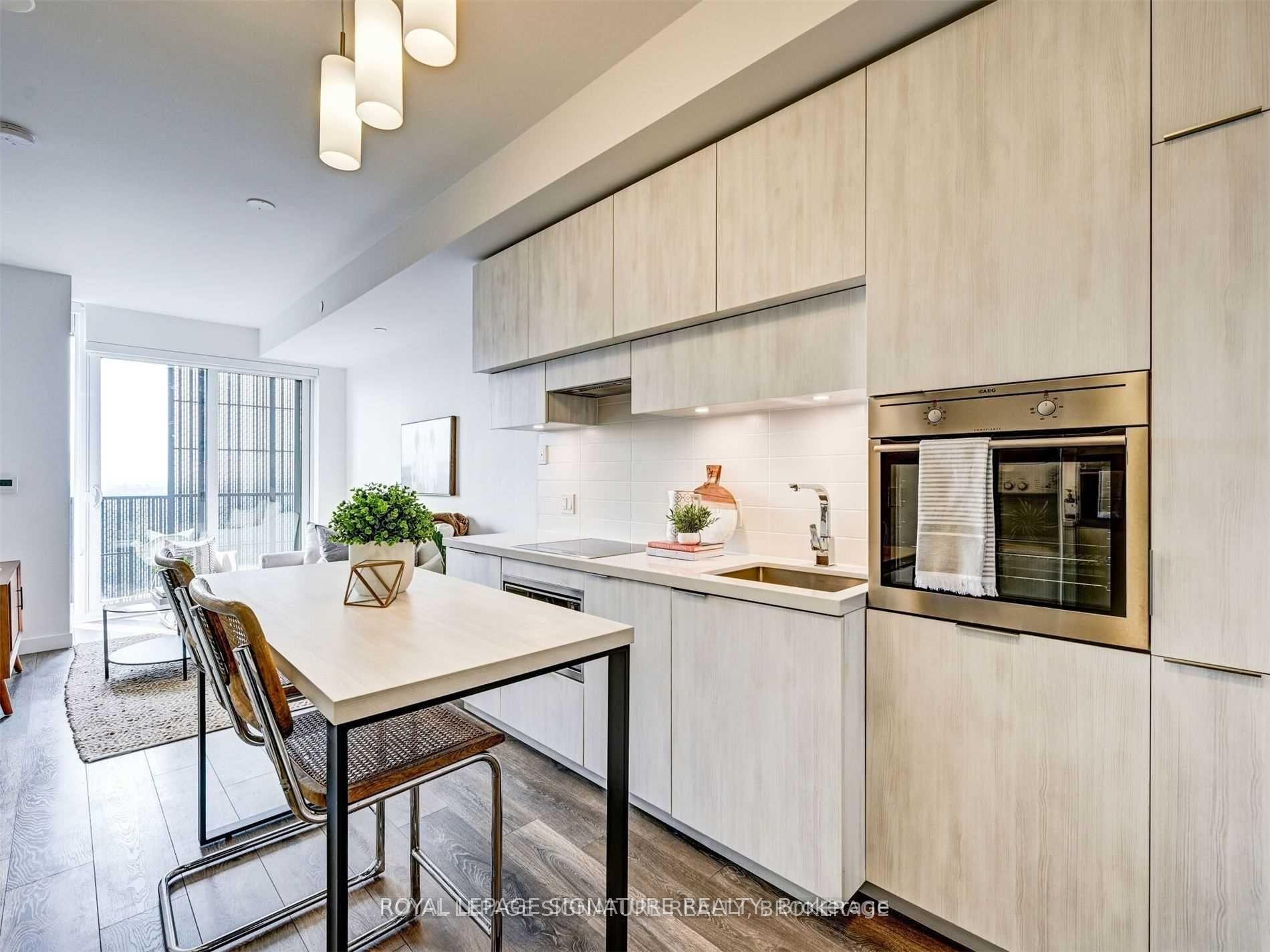 Photo 21 of Unit 5303, 8 Eglinton Avenue E, Toronto, Mount Pleasant West — HOMEH
