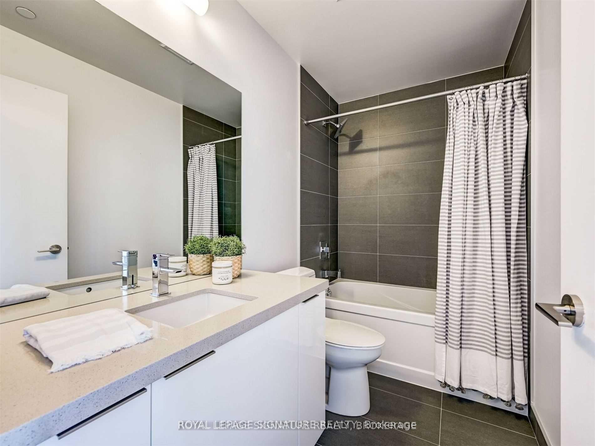 Photo 30 of Unit 5303, 8 Eglinton Avenue E, Toronto, Mount Pleasant West — HOMEH