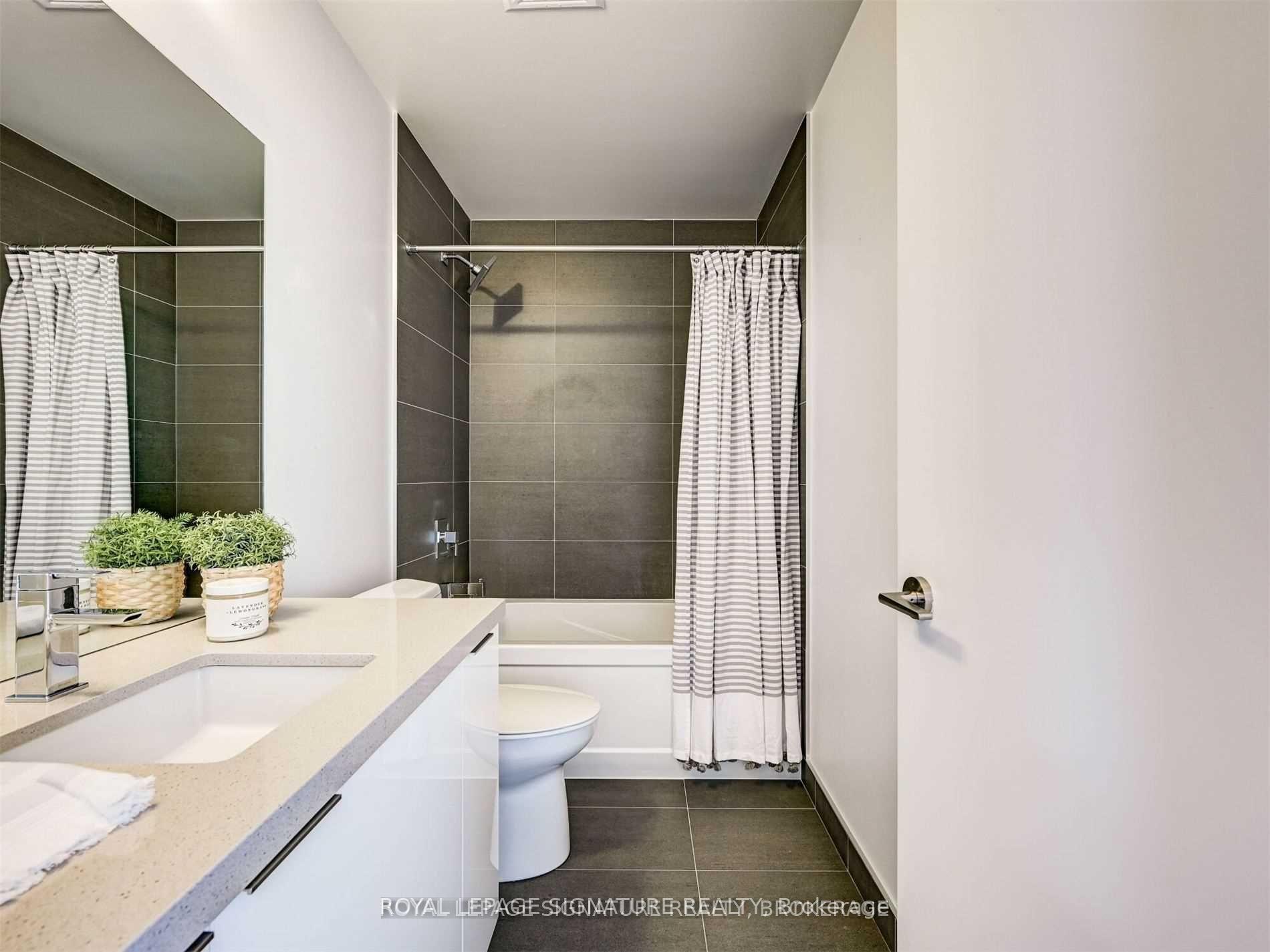 Photo 31 of Unit 5303, 8 Eglinton Avenue E, Toronto, Mount Pleasant West — HOMEH