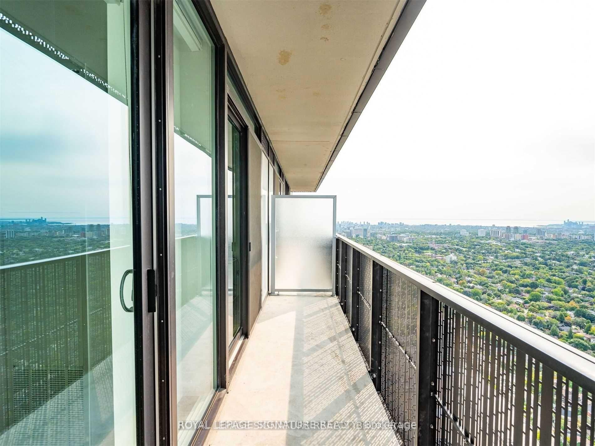 Photo 33 of Unit 5303, 8 Eglinton Avenue E, Toronto, Mount Pleasant West — HOMEH