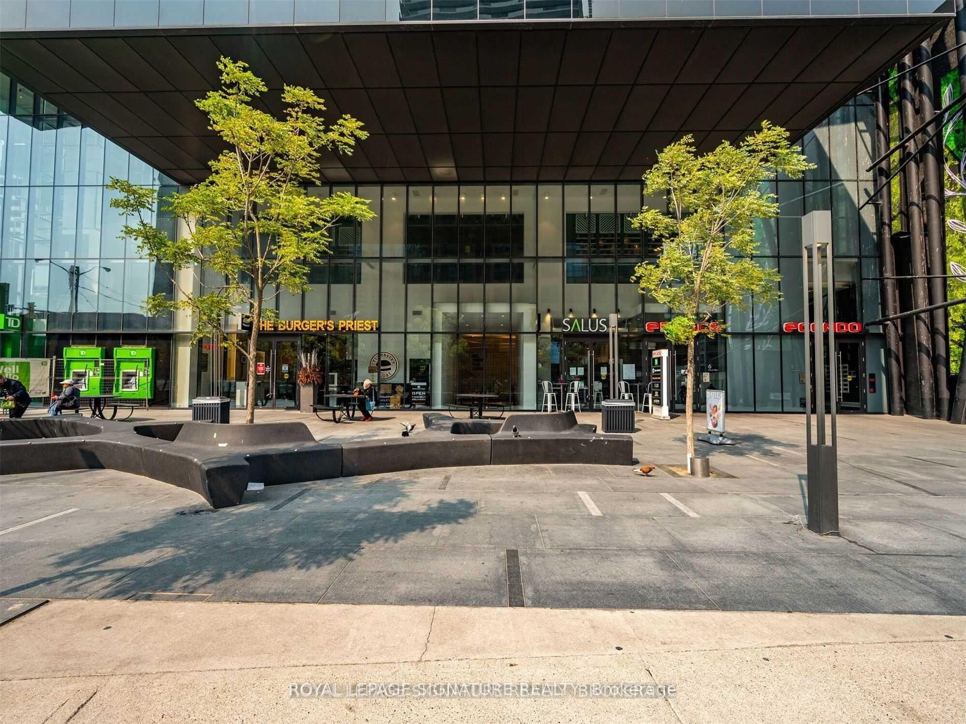 Photo 36 of Unit 5303, 8 Eglinton Avenue E, Toronto, Mount Pleasant West — HOMEH