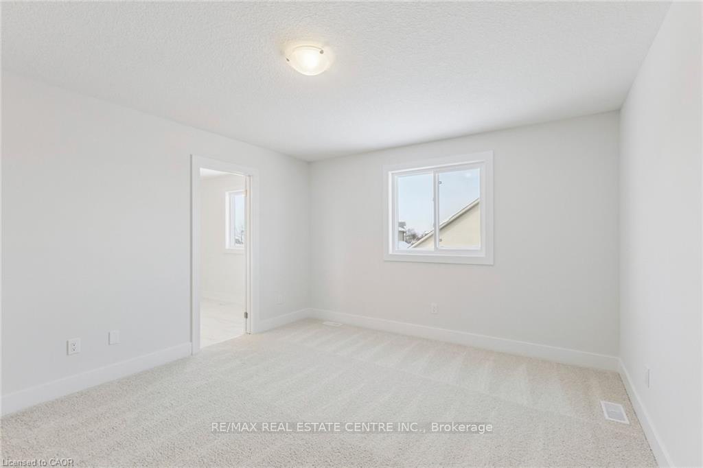 Photo 14 of 123 Maple Street, Mapleton, Drayton — HOMEH
