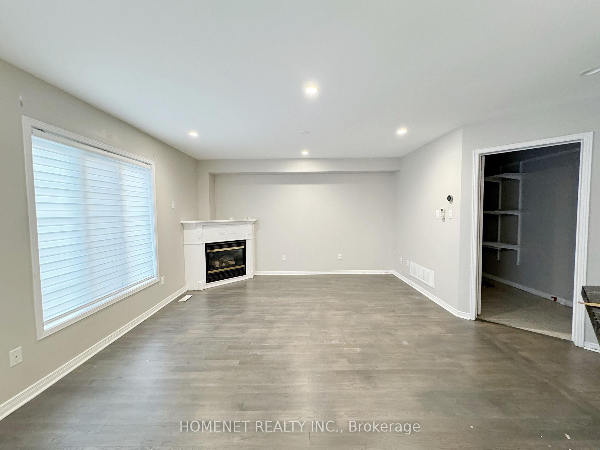 Photo 6 of 2 Stotts Crescent, Markham, Wismer — HOMEH