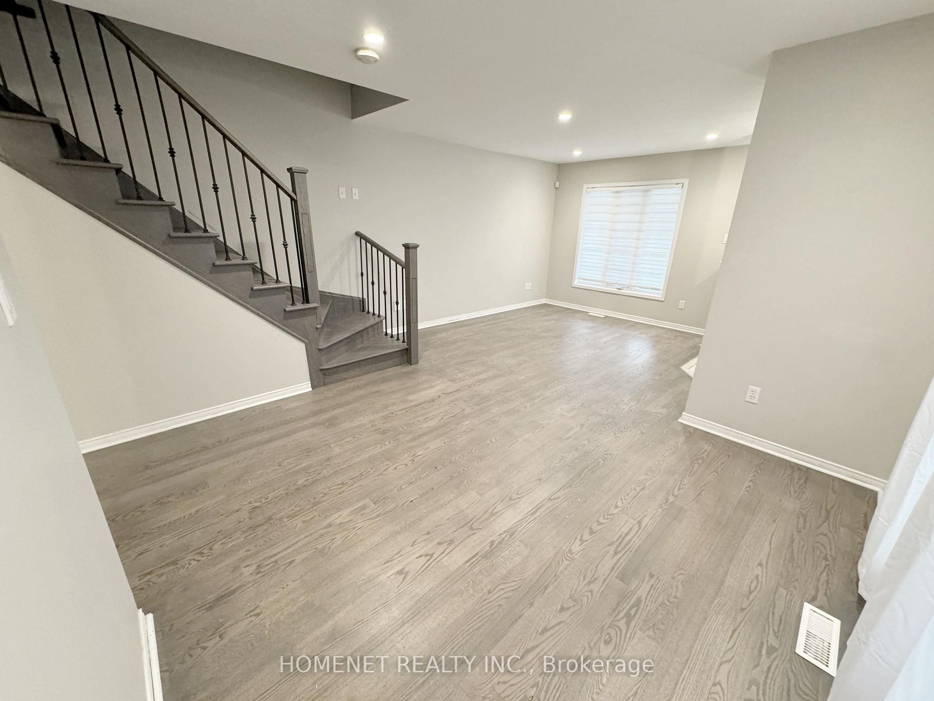 Photo 7 of 2 Stotts Crescent, Markham, Wismer — HOMEH