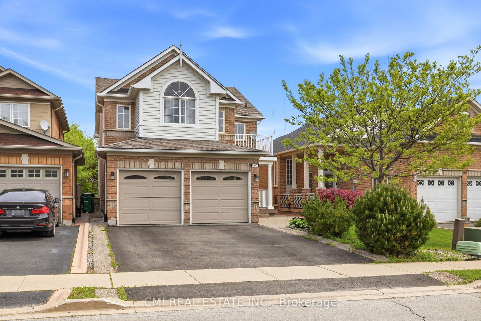Photo 2 of 147 Porchlight Road, Brampton, Fletcher's Creek Village — HOMEH