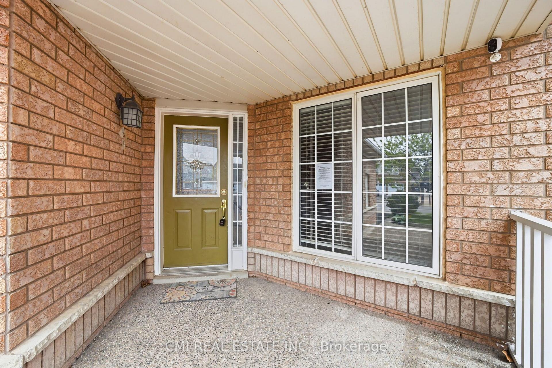 Photo 3 of 147 Porchlight Road, Brampton, Fletcher's Creek Village — HOMEH