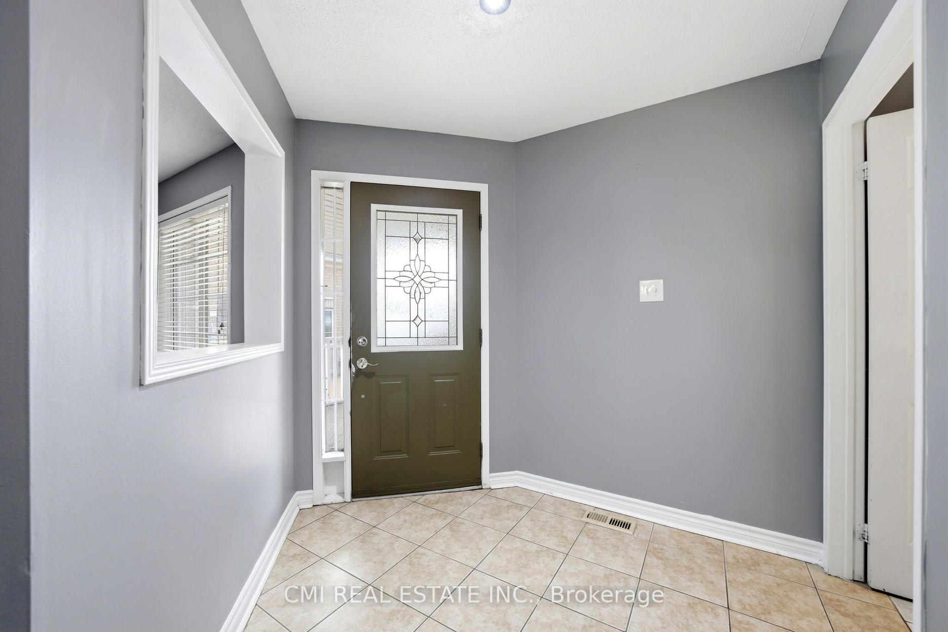 Photo 6 of 147 Porchlight Road, Brampton, Fletcher's Creek Village — HOMEH