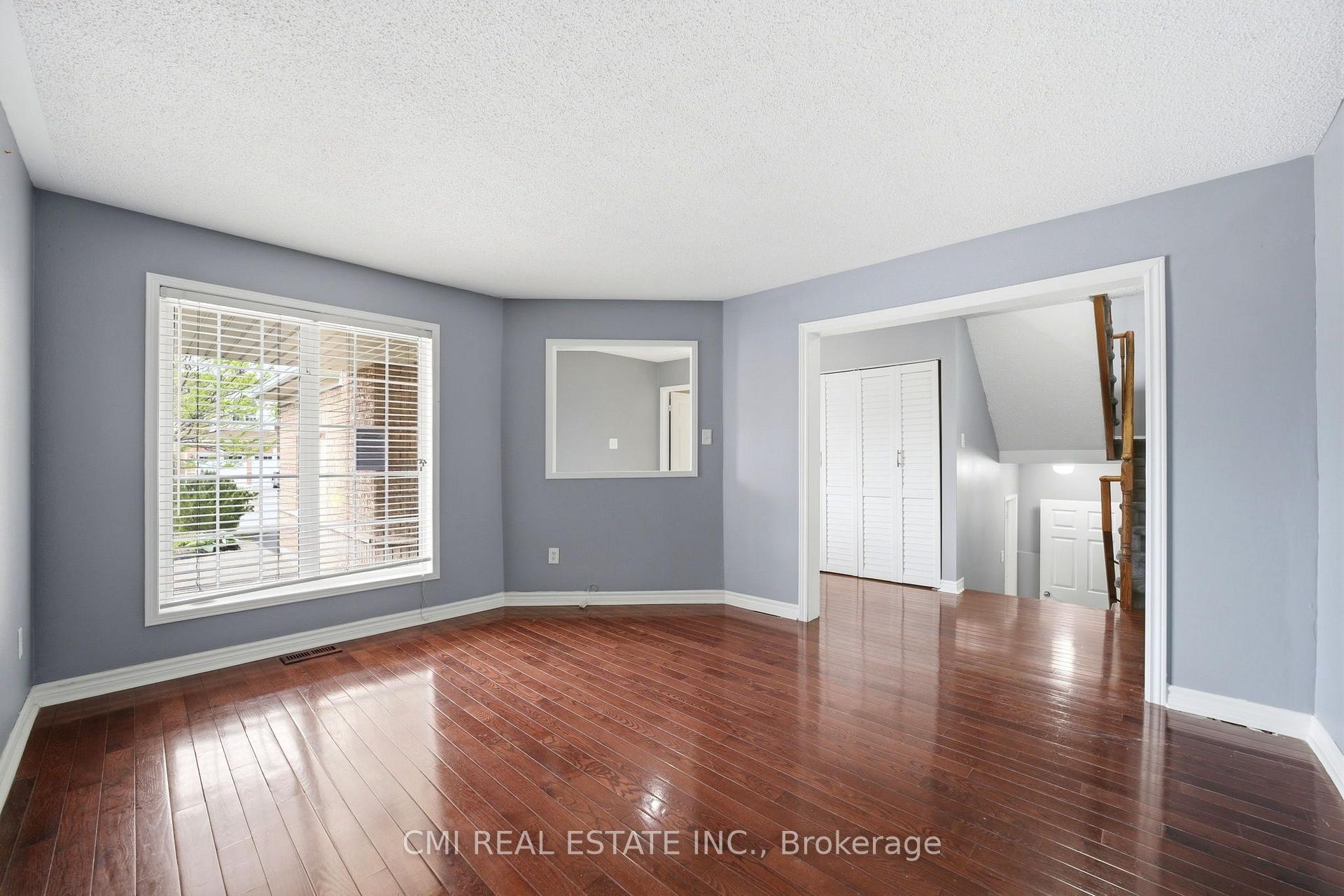 Photo 9 of 147 Porchlight Road, Brampton, Fletcher's Creek Village — HOMEH