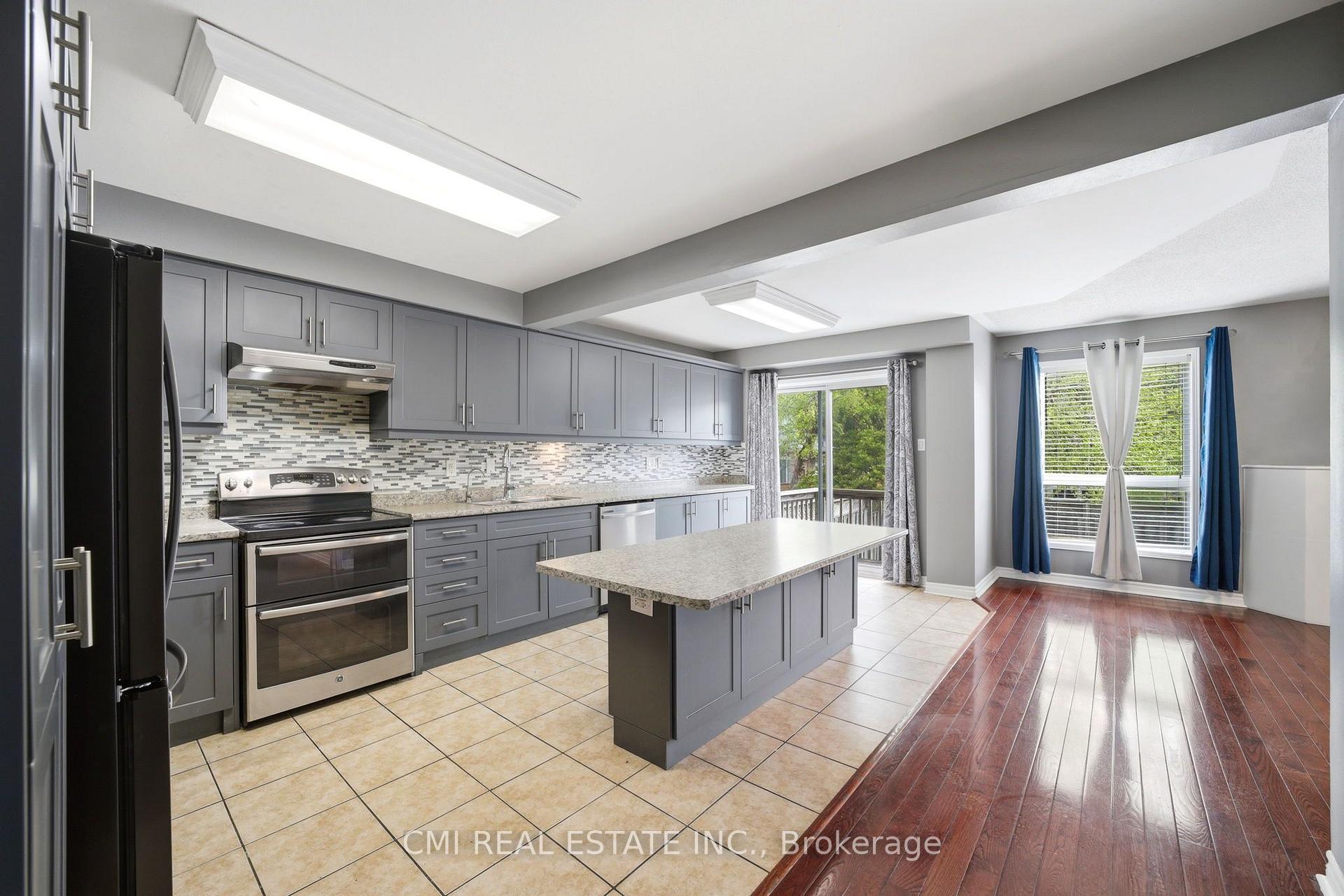 Photo 11 of 147 Porchlight Road, Brampton, Fletcher's Creek Village — HOMEH
