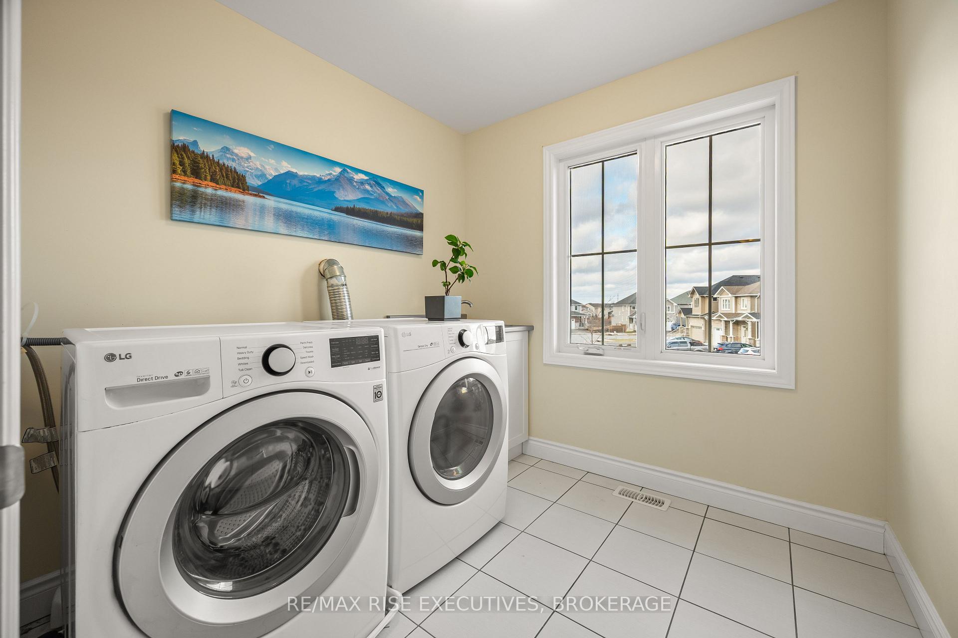 Photo 42 of 483 Beth Crescent, Kingston, City Northwest — HOMEH