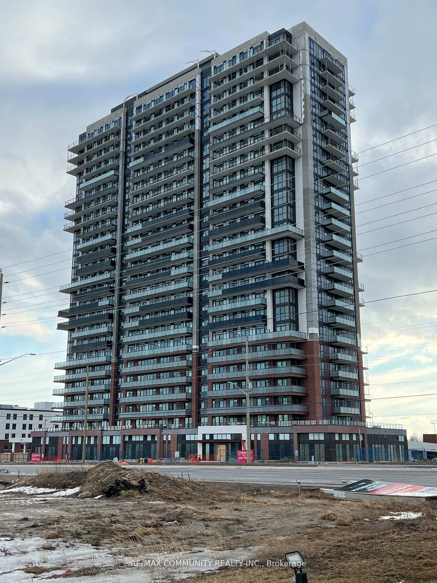 Photo 1 of Unit 903, 2550 Simcoe Street N, Oshawa, Windfields — HOMEH