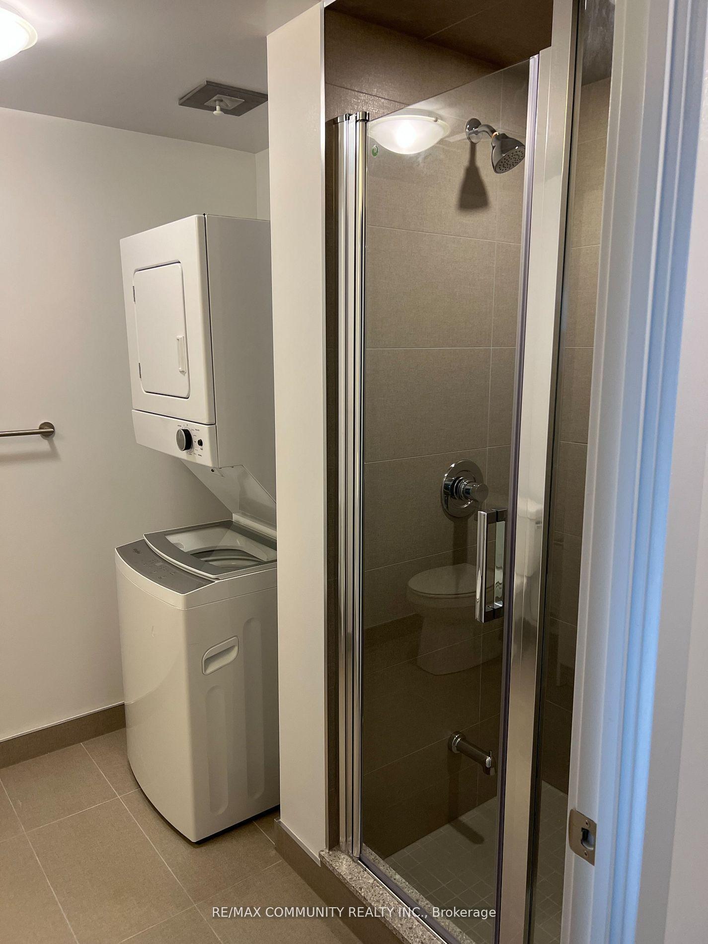 Photo 8 of Unit 903, 2550 Simcoe Street N, Oshawa, Windfields — HOMEH
