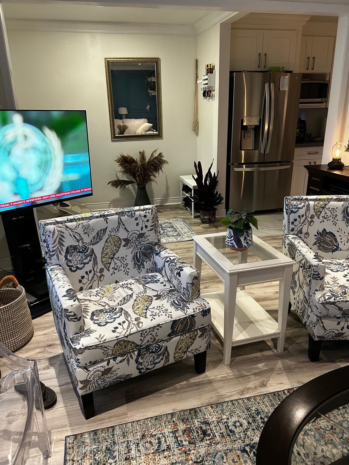 Photo 2 of 46 Inniswood ( Upper Level) Drive, Scarborough, Wexford-Maryvale — HOMEH
