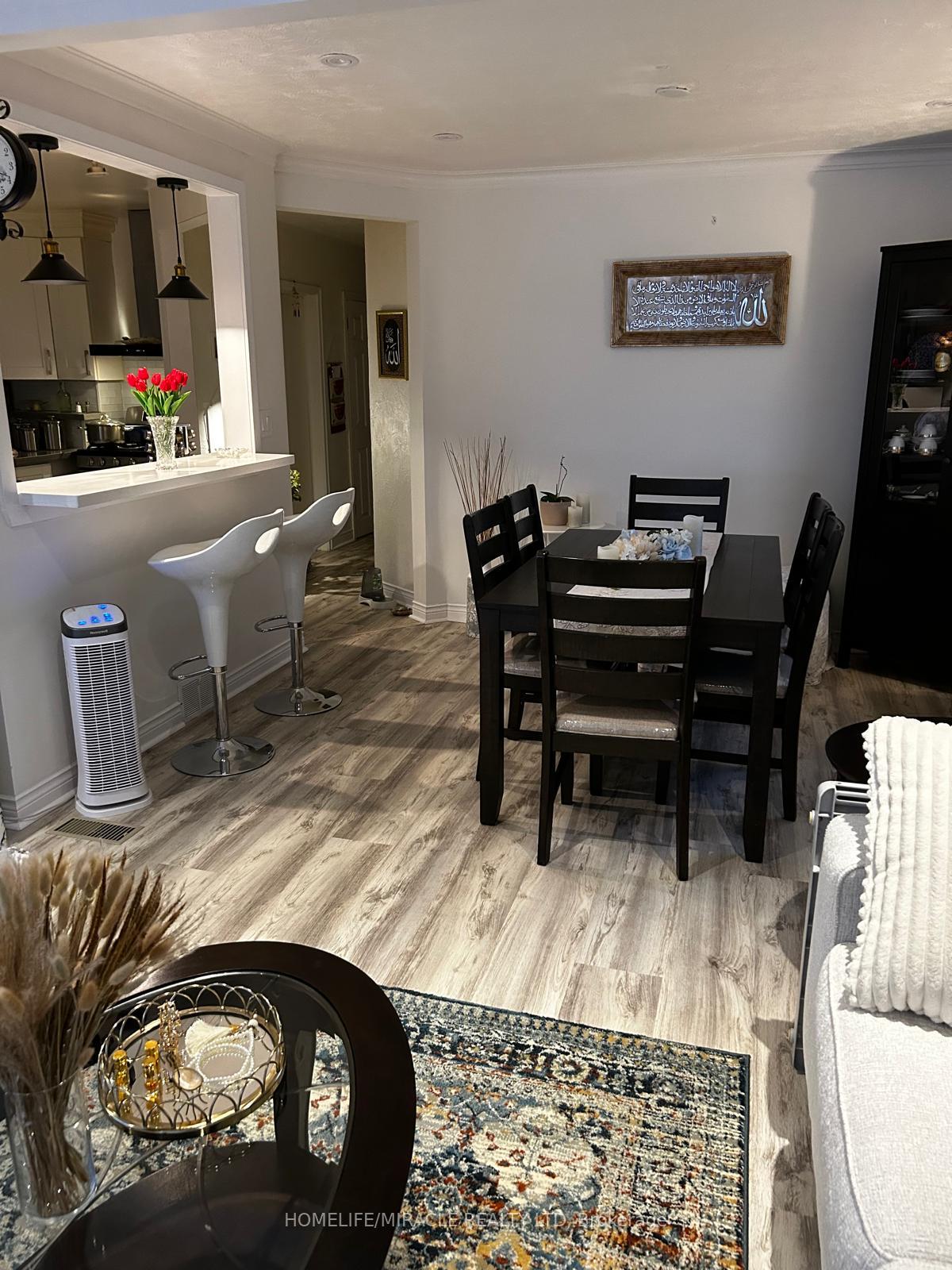 Photo 7 of 46 Inniswood ( Upper Level) Drive, Scarborough, Wexford-Maryvale — HOMEH