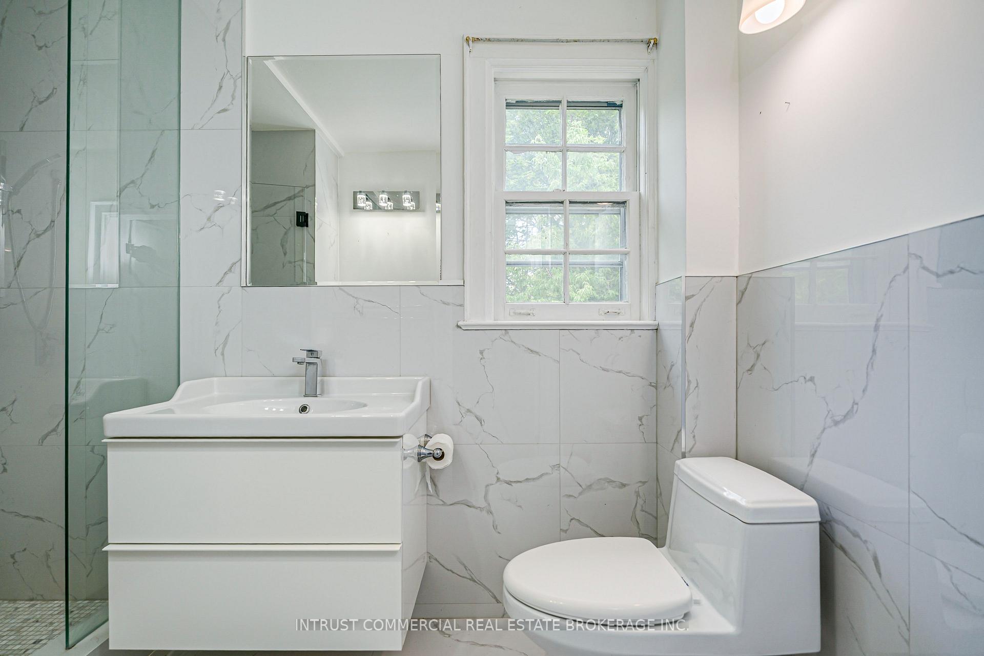 Photo 25 of 362 Lawrence Avenue W, Toronto, Bedford Park-Nortown — HOMEH